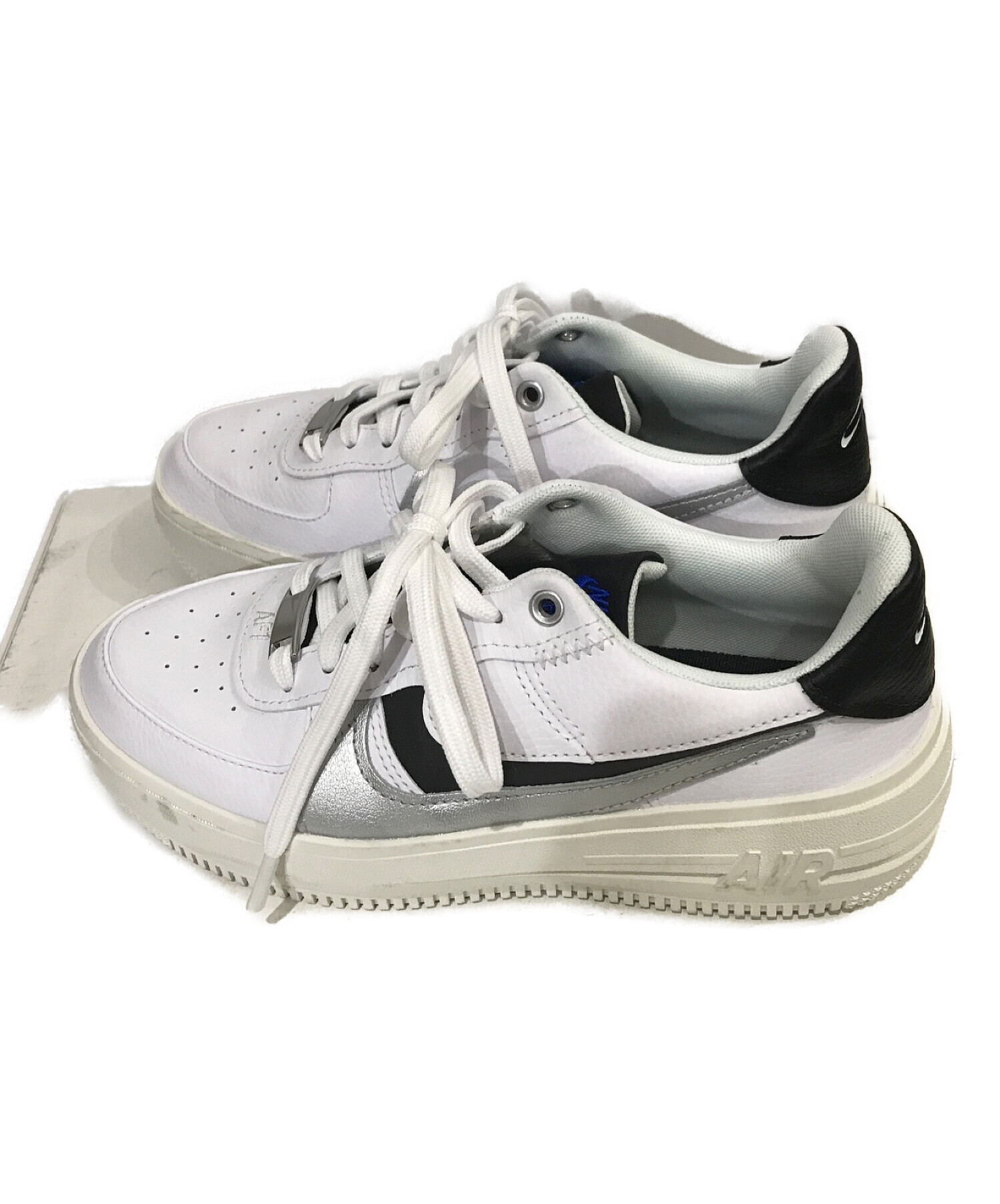 NIKE (ナイキ) AIR FORCE 1 PLT.AF.ORM LV8 ホワイト サイズ:23.5