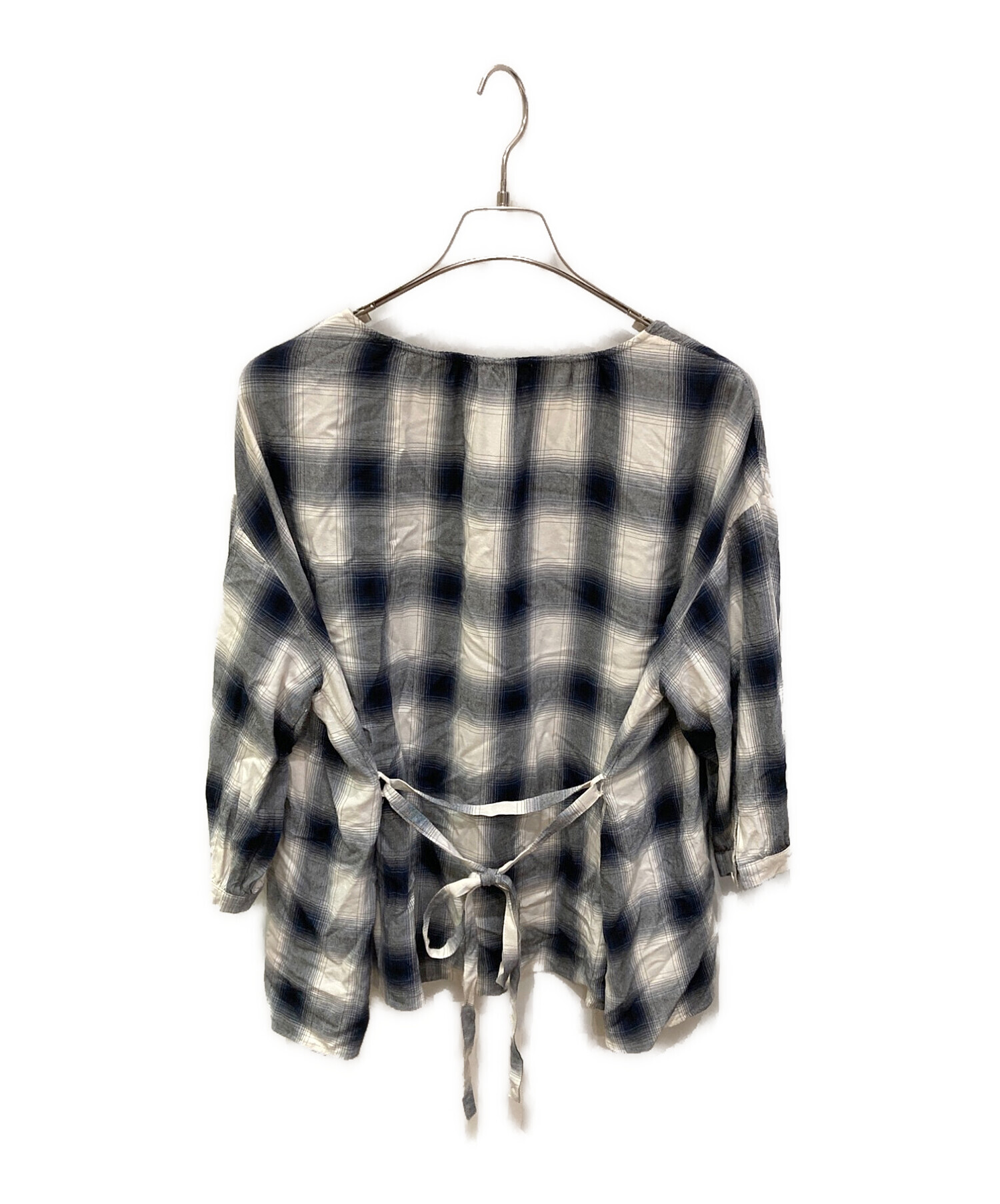 中古・古着通販】PHEENY (フィーニー) BEAUTYu0026YOUTH (ビューティーアンドユース) RAYON OMBRE CHECK  CACHE-COEUR SHIRT ネイビー サイズ:FREE｜ブランド・古着通販 トレファク公式【TREFAC FASHION】スマホサイト