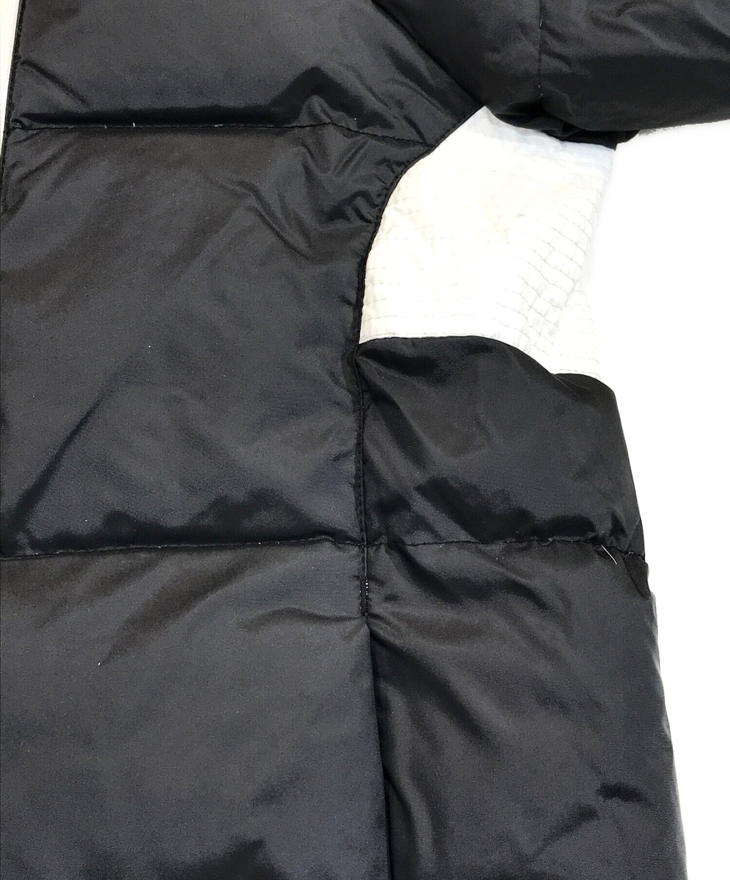 ELVIRA (エルビラ) ダウンジャケット ブラック×ホワイト サイズ:M