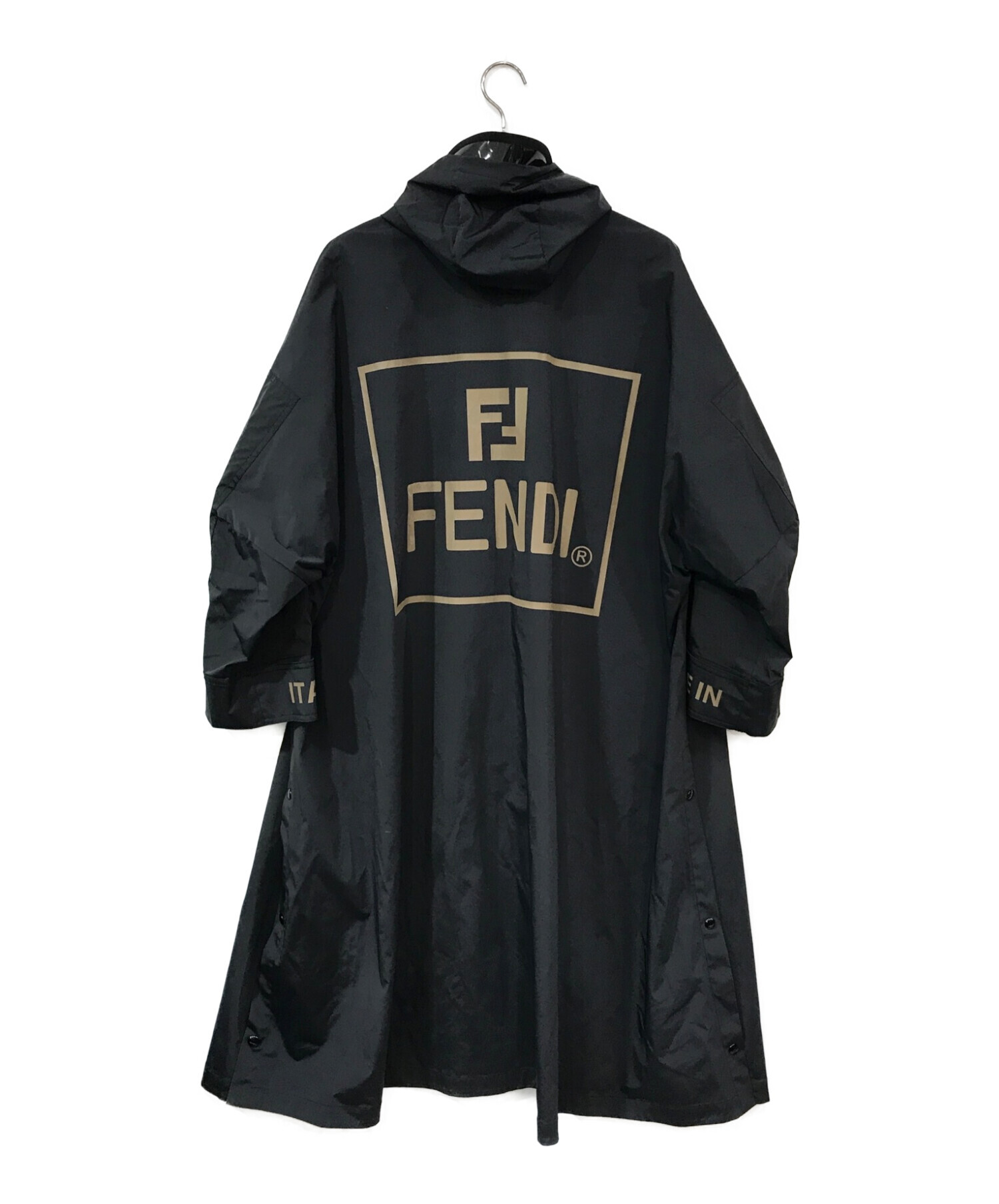 FENDI (フェンディ) バックロゴマルチポケットコート ブラック サイズ:38
