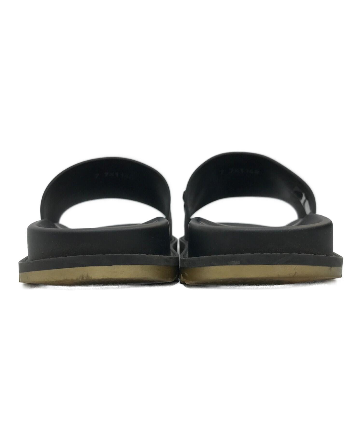 販売買蔵 サンダル 靴 FENDI フェンディ サンダル 40(26cm位) 黒x白(総柄) 【古着】 シューズ フェンディ - 靴/シューズ