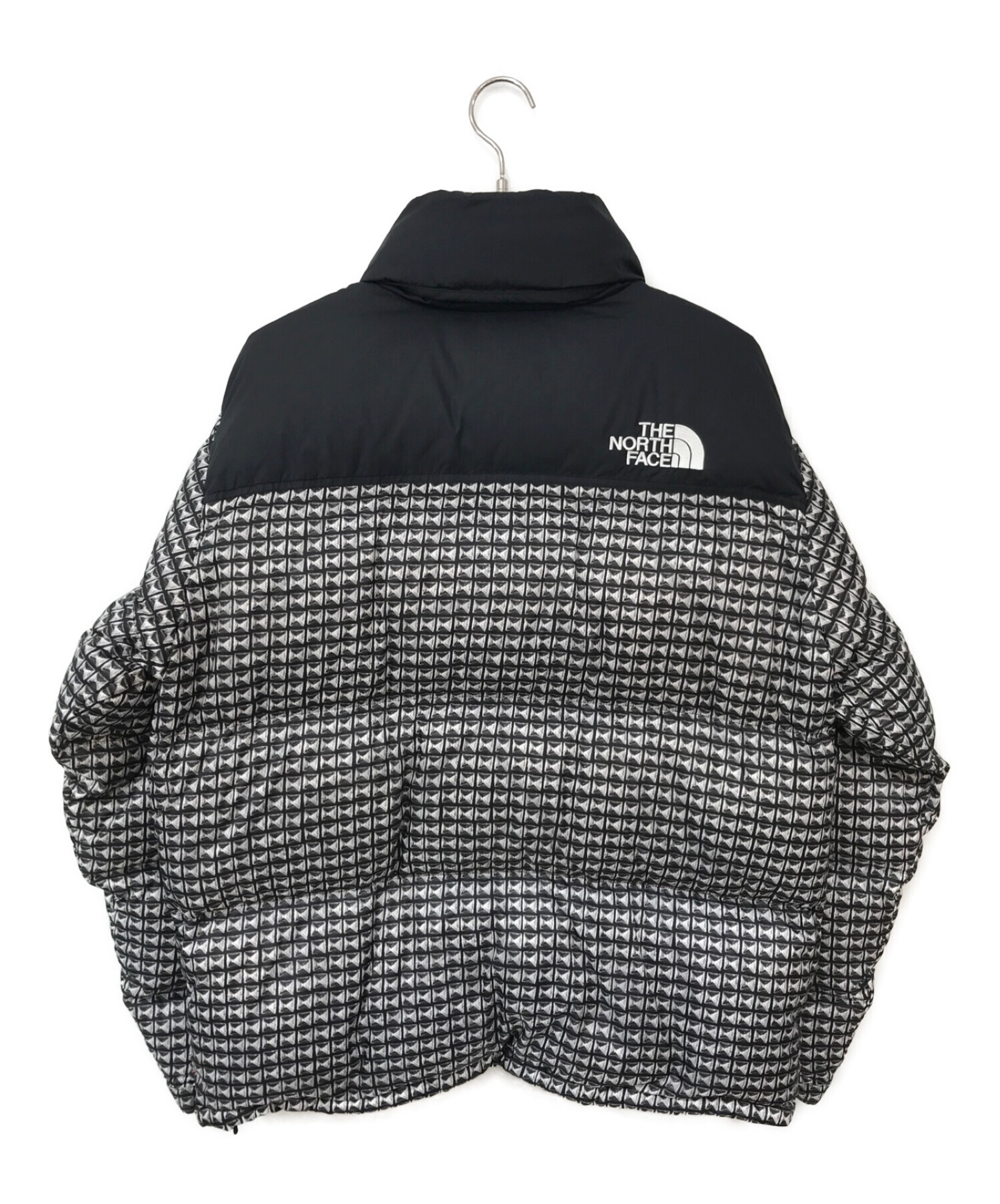 Supreme (シュプリーム) THE NORTH FACE (ザ ノース フェイス) Studded Nuptse Jacket  ホワイト×ブラック サイズ:L