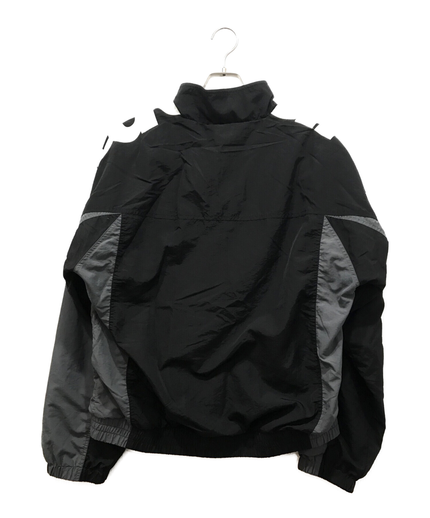 中古・古着通販】SUPREME (シュプリーム) Shoulder Logo Track Jacket グレー×ブラック サイズ:L｜ブランド・古着通販  トレファク公式【TREFAC FASHION】スマホサイト