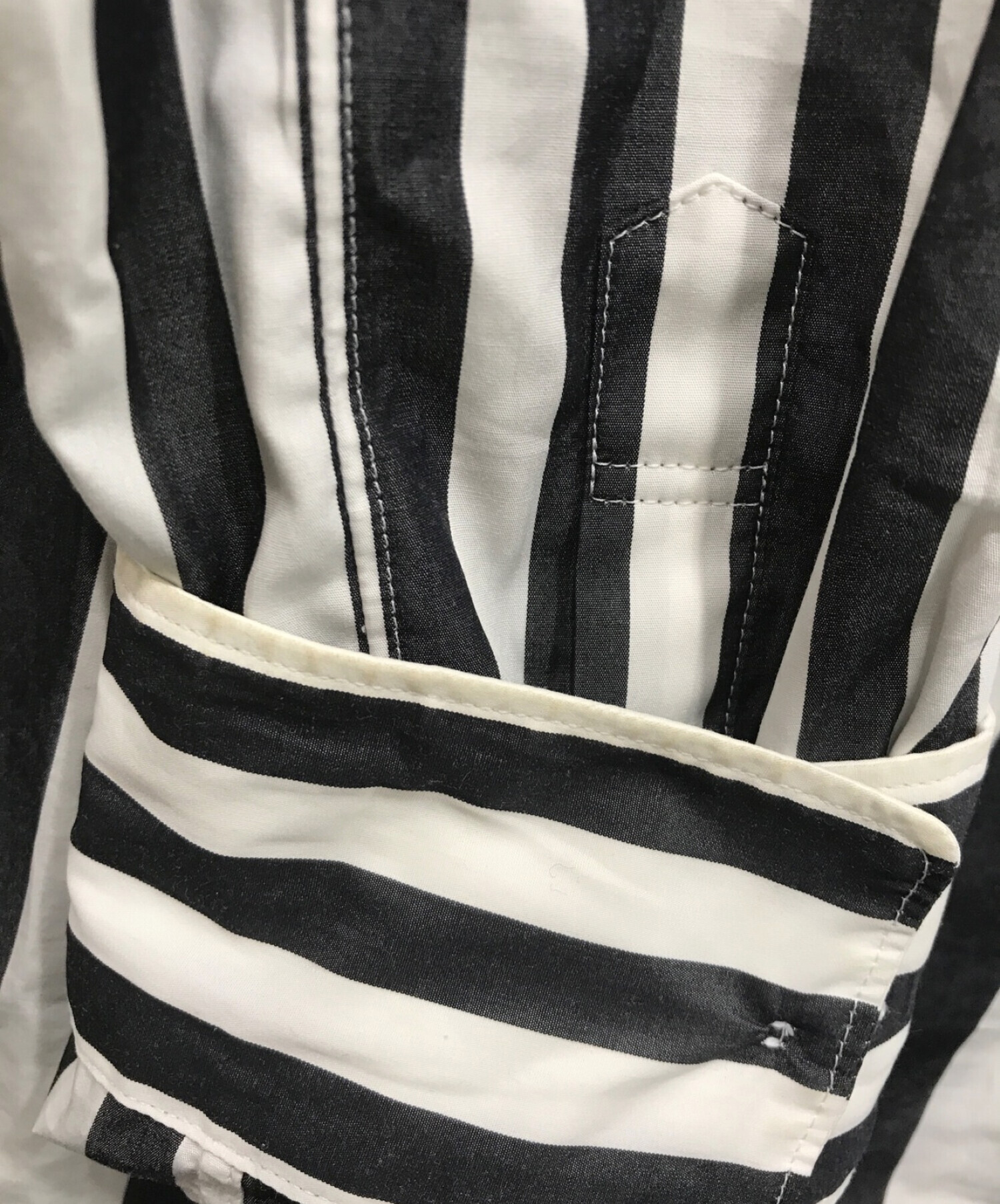 中古・古着通販】COMME des GARCONS HOMME PLUS (コムデギャルソンオムプリュス) アシンメトリックヘムストライプシャツ  ブラック×ホワイト サイズ:S｜ブランド・古着通販 トレファク公式【TREFAC FASHION】スマホサイト