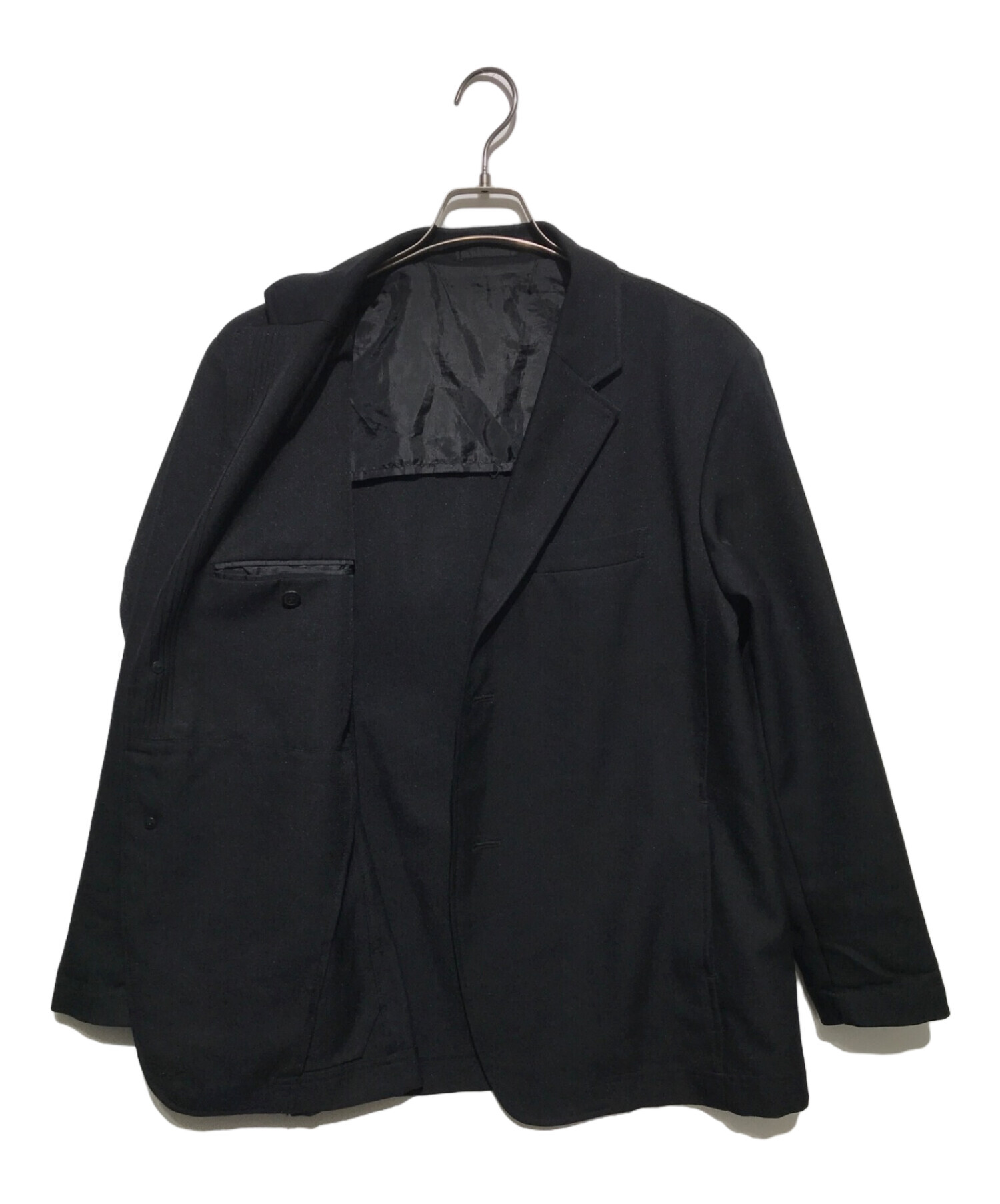 中古・古着通販】ISSEY MIYAKE MEN (イッセイミヤケメン) プリーツデザイン2Bジャケット ブラック サイズ:2｜ブランド・古着通販  トレファク公式【TREFAC FASHION】スマホサイト