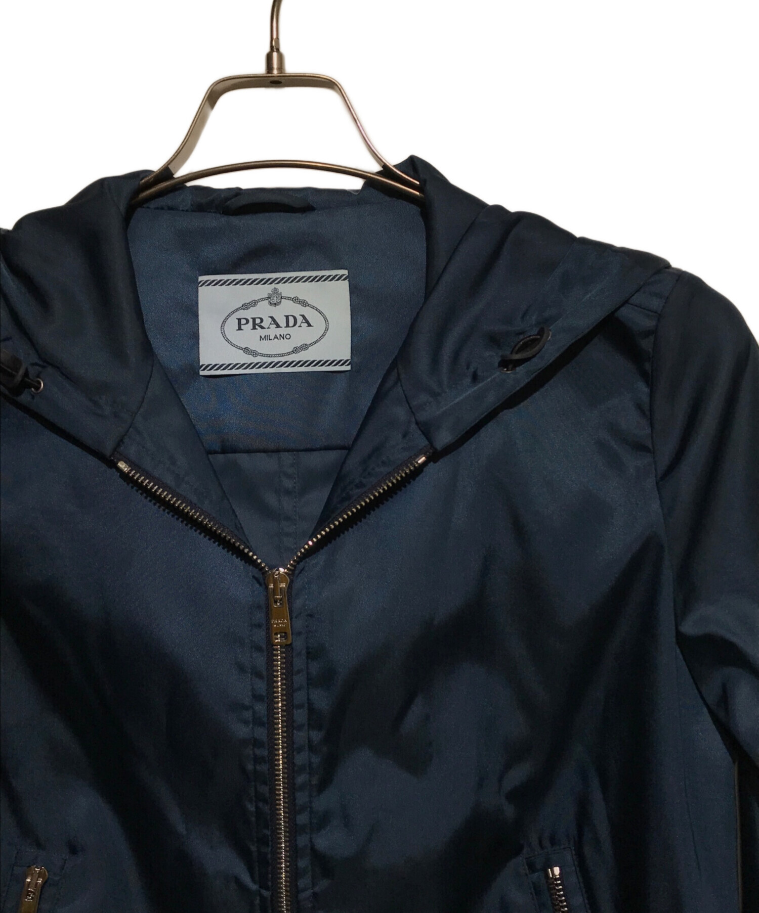 中古・古着通販】PRADA (プラダ) プレートロゴナイロンジップアップパーカー グリーン サイズ:40｜ブランド・古着通販  トレファク公式【TREFAC FASHION】スマホサイト