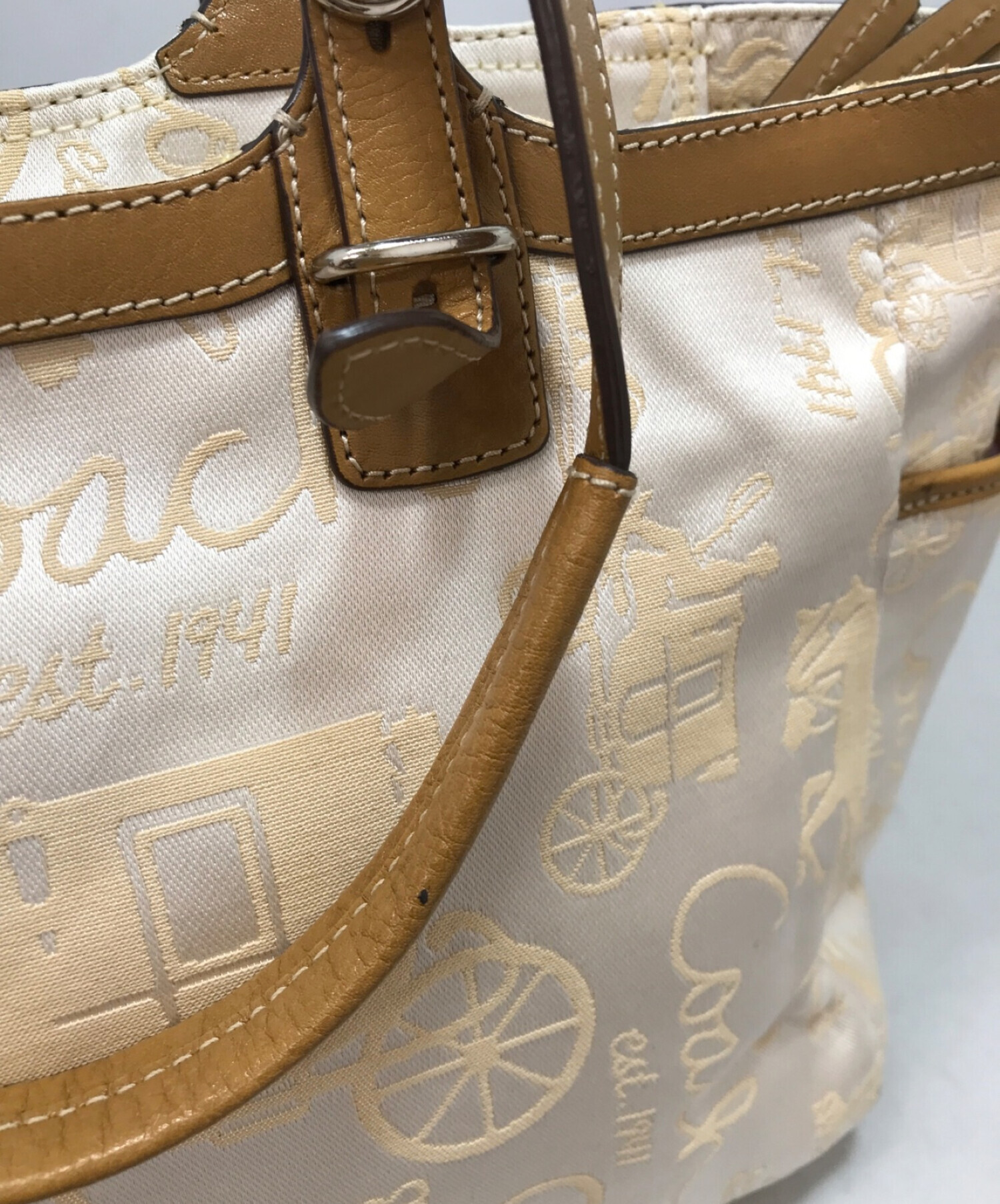 COACH (コーチ) ホースアンドキャリッジトートバッグ ホワイト