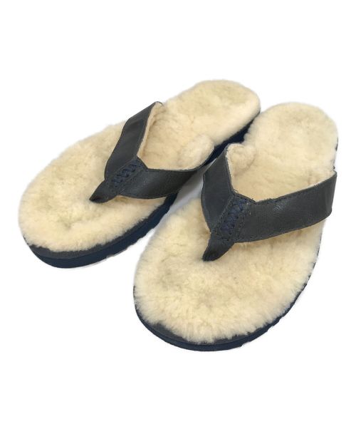 中古・古着通販】UGG (アグ) ムートントングサンダル ホワイト×ブルー