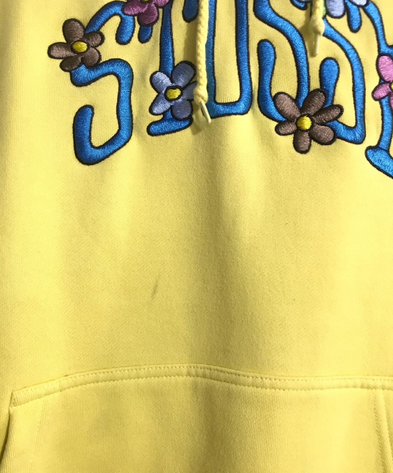 stussy (ステューシー) ロゴ刺繍プルオーバーパーカー イエロー サイズ:L