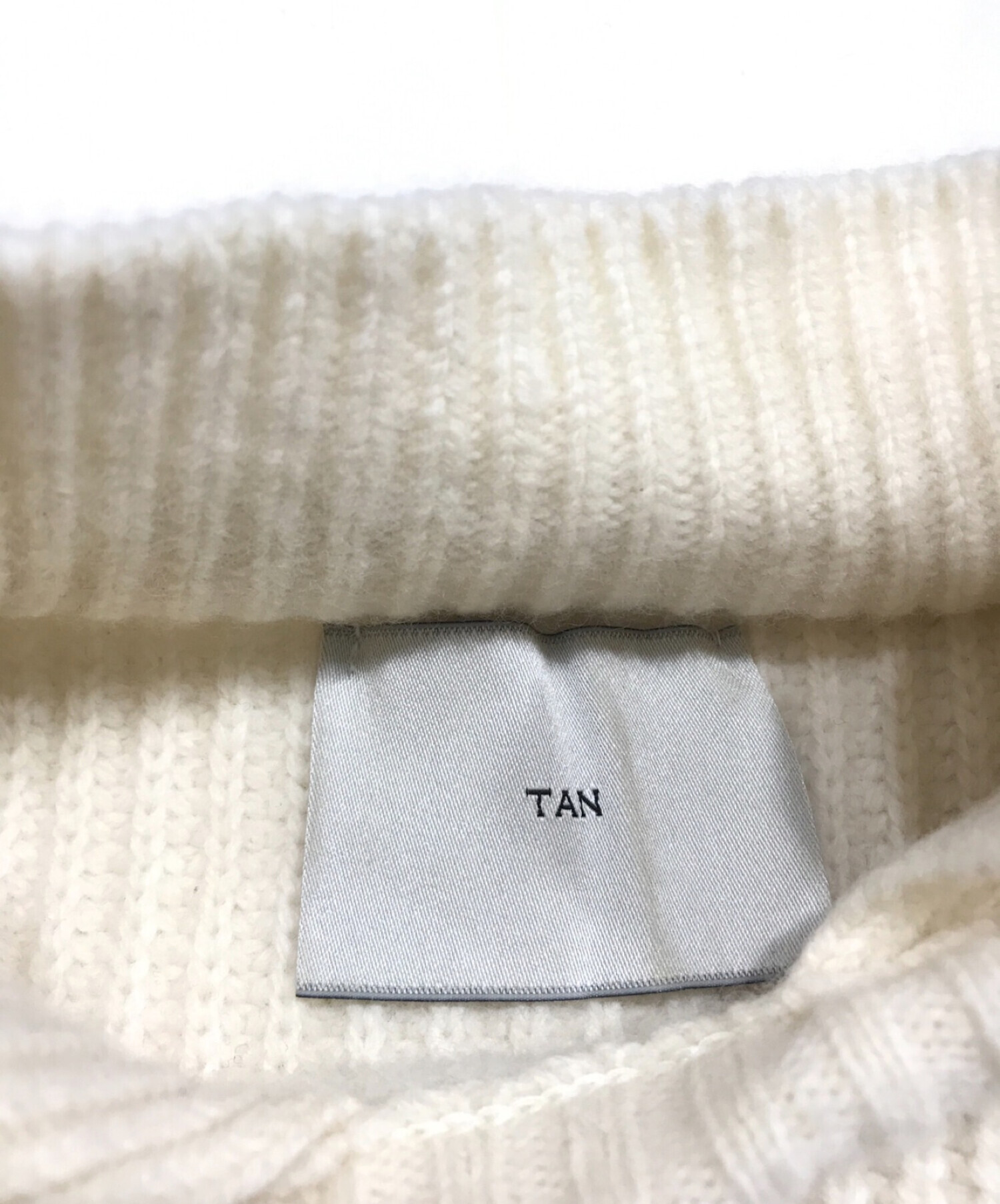 中古・古着通販】TAN (タン) 畦編みニット ホワイト サイズ:F