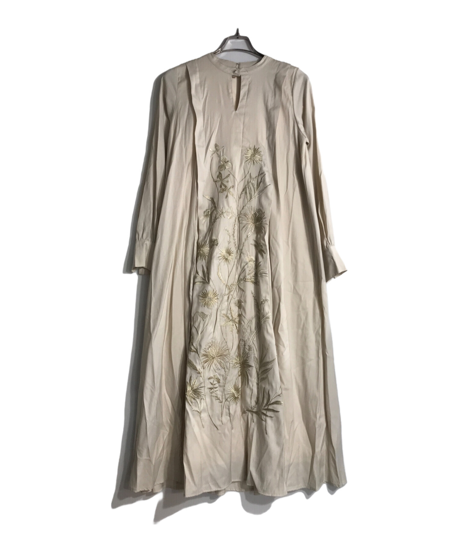 中古・古着通販】AMERI (アメリ) MADELYN EMBROIDERY DRESS ベージュ サイズ:Ｍ 未使用品｜ブランド・古着通販  トレファク公式【TREFAC FASHION】スマホサイト