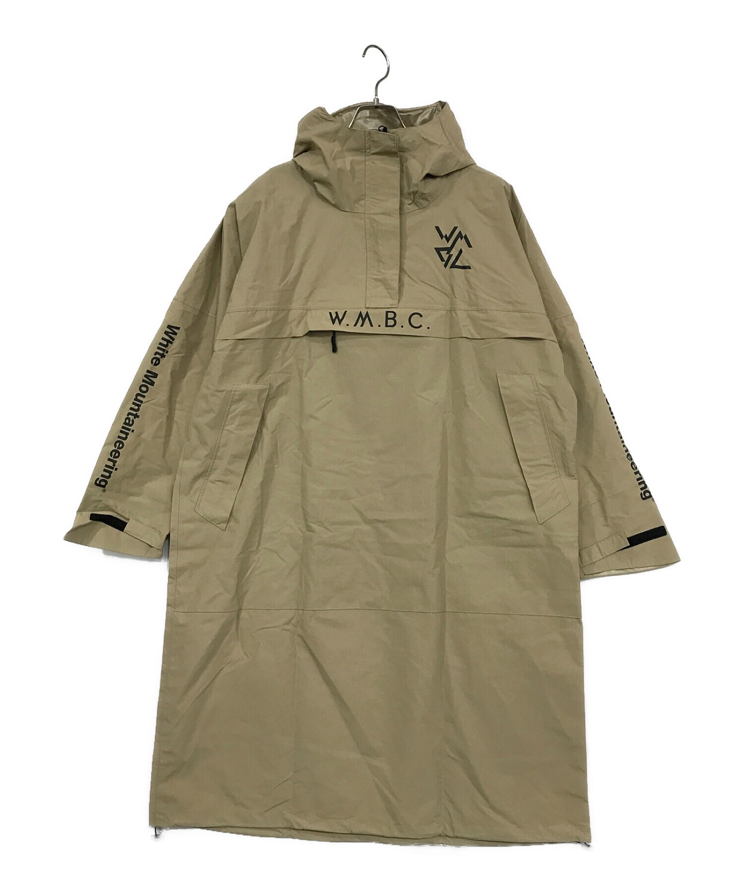 WHITE MOUNTAINEERING×KiU (ホワイトマウンテニアリング × キウ) レインコート ベージュ サイズ:SIZE F