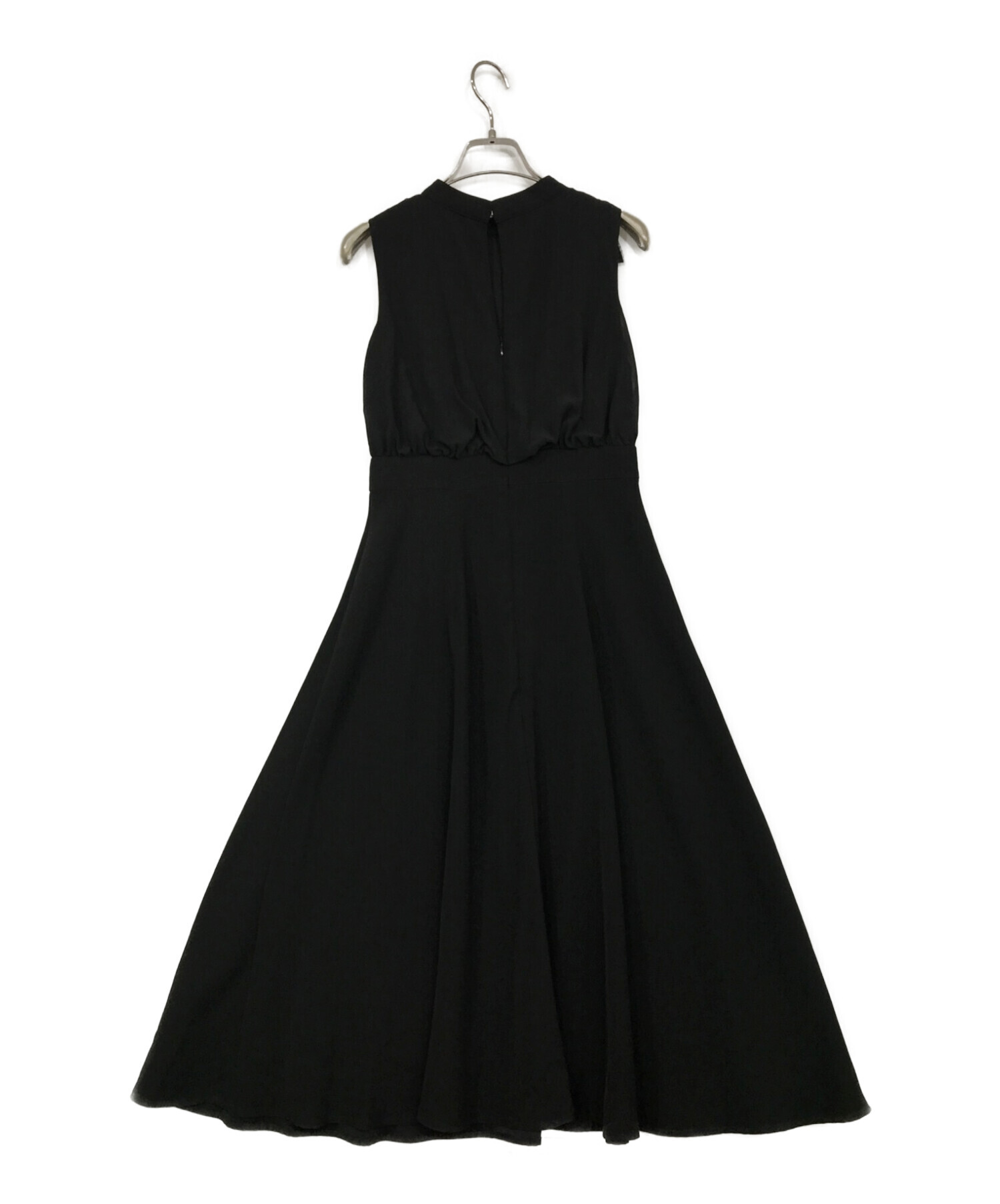 オリジナル商品 Modern Classic Sleeveless Dress Herlipto | artfive