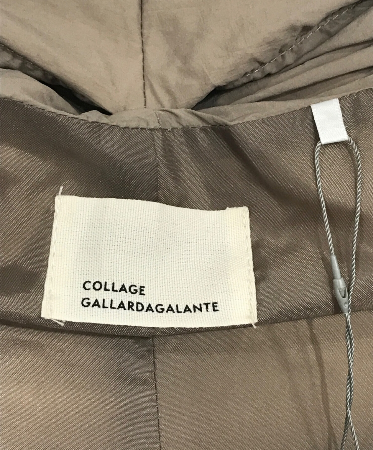 商品の 【専用】COLLAGE GALLARDAGALANTE ライトタフタジャケット ...