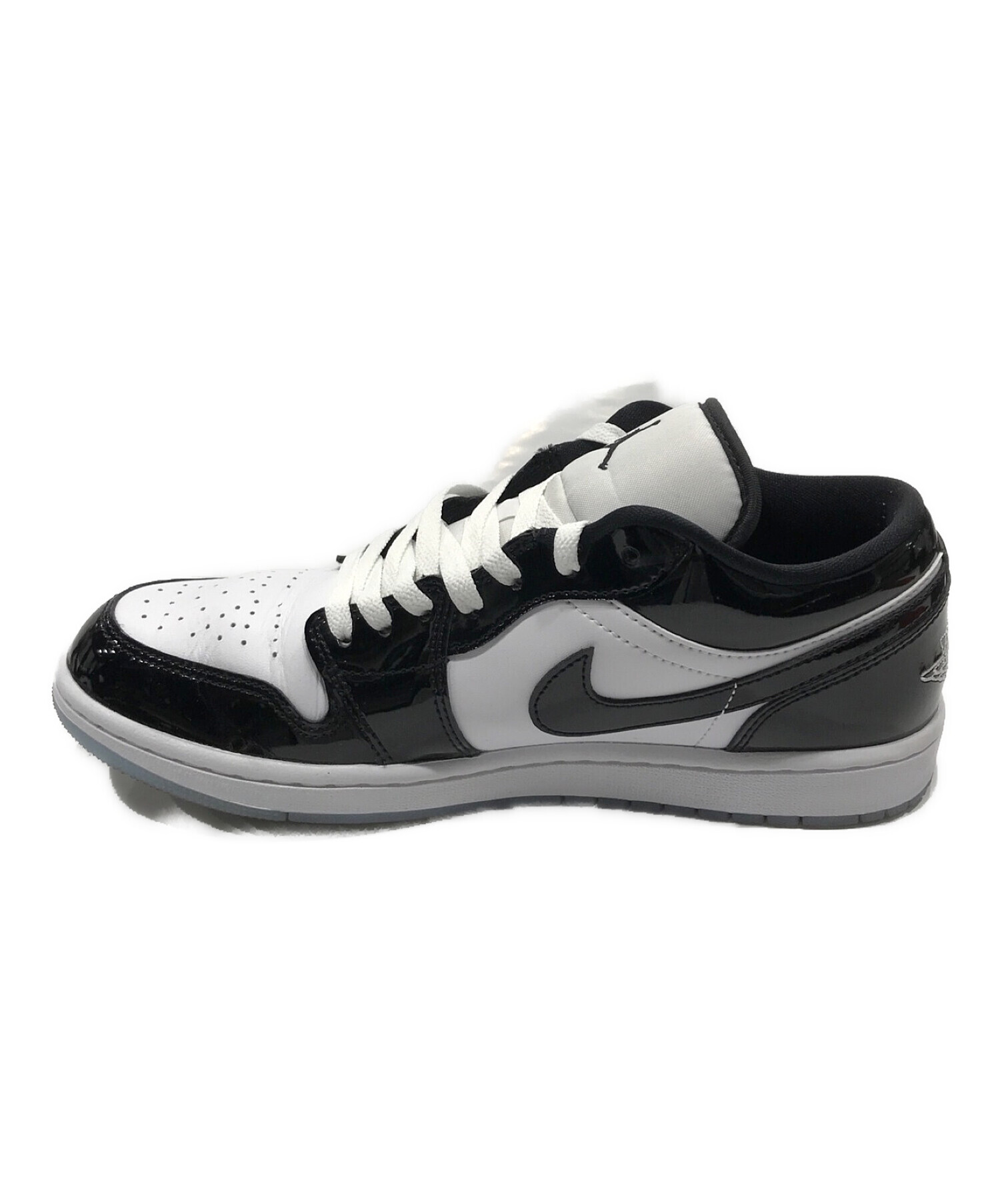 NIKE (ナイキ) AIR JORDAN 1 LOW SE ホワイト×ブラック サイズ:26.5