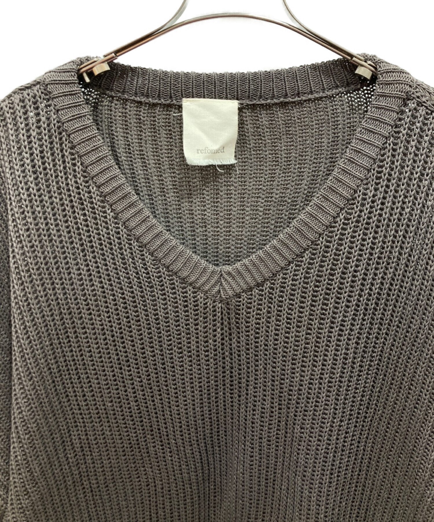 中古・古着通販】refomed (リフォメッド) OVERSIZED V-NECK SWEATER ブラウン サイズ:1｜ブランド・古着通販  トレファク公式【TREFAC FASHION】スマホサイト