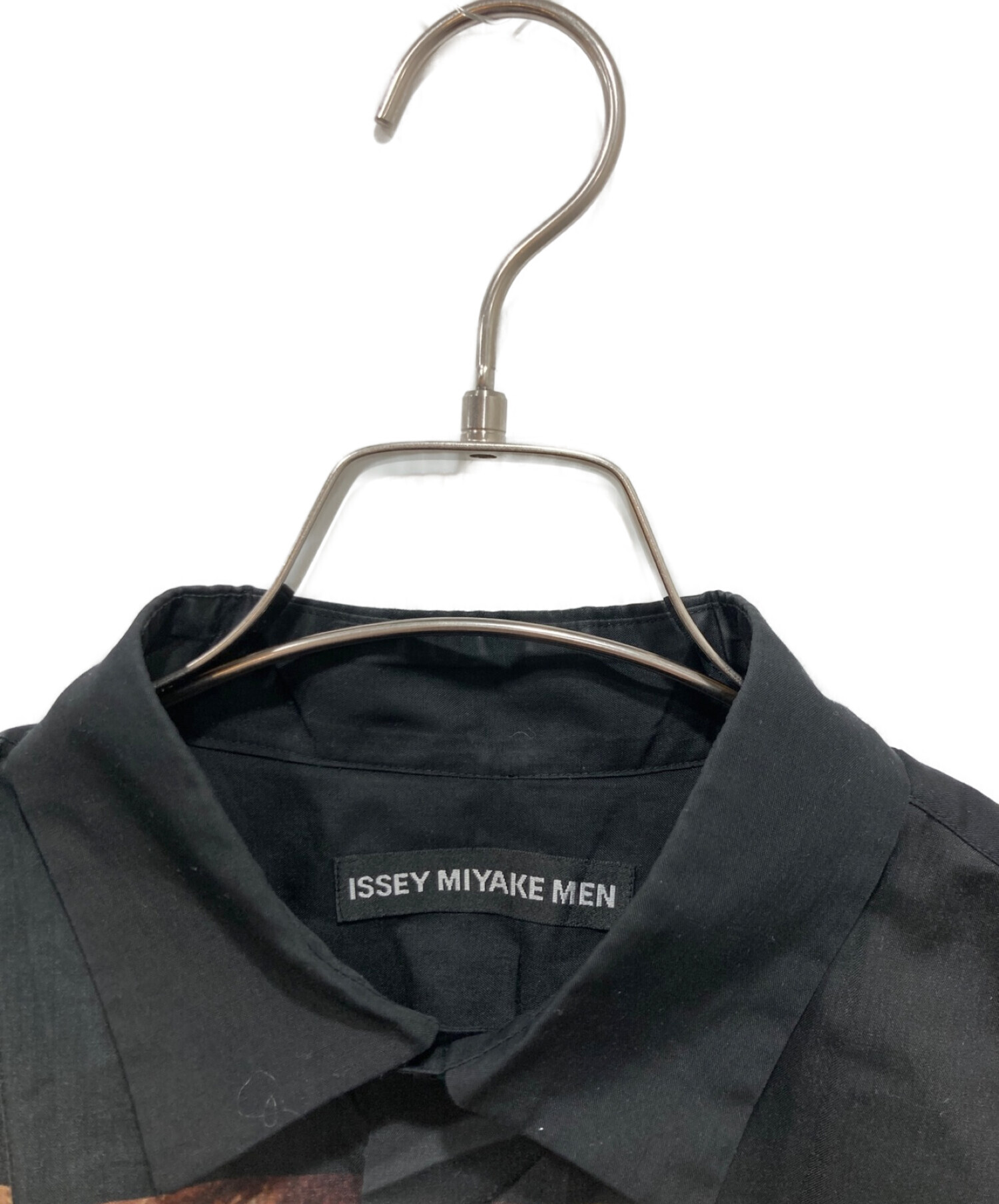 ISSEY MIYAKE MEN (イッセイミヤケメン) 藤原聡志 (フジワラ サトシ) Code Unknownプリントシャツ ブラック サイズ:2