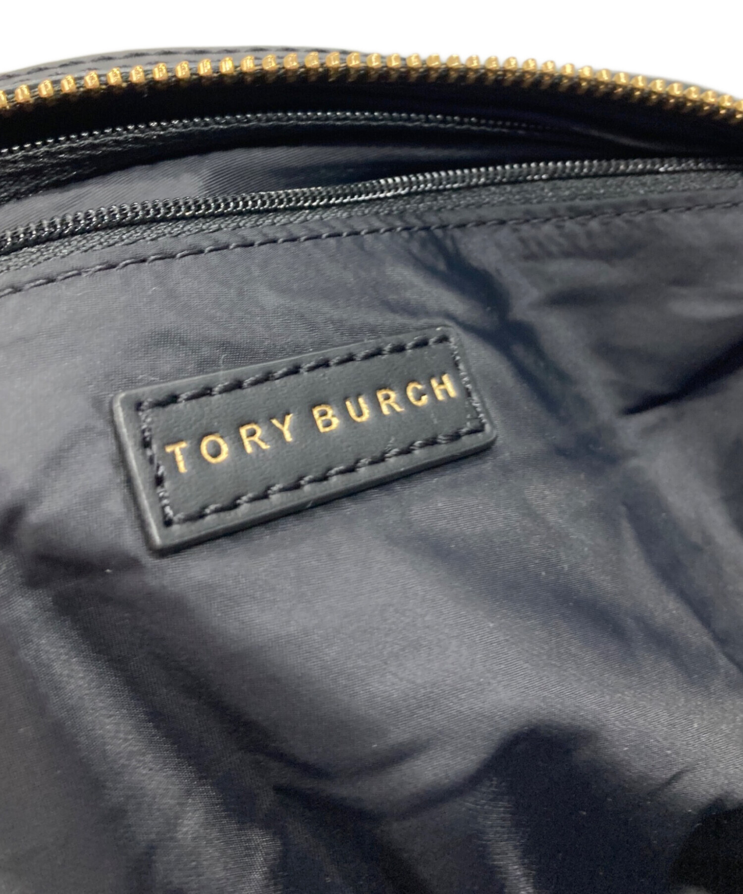 TORY BURCH (トリーバーチ) TILDA NYLON SLOUCHY SATCHEL ブラック