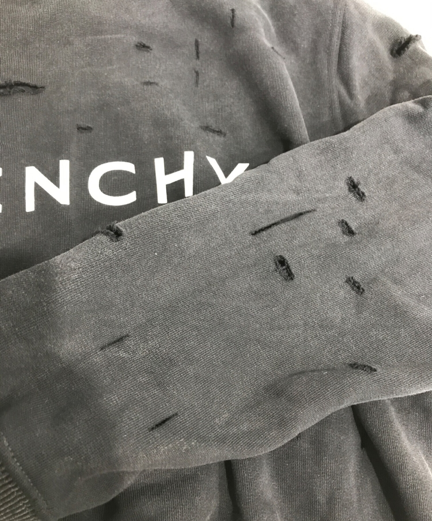 中古・古着通販】GIVENCHY (ジバンシィ) ダメージ スウェットシャツ