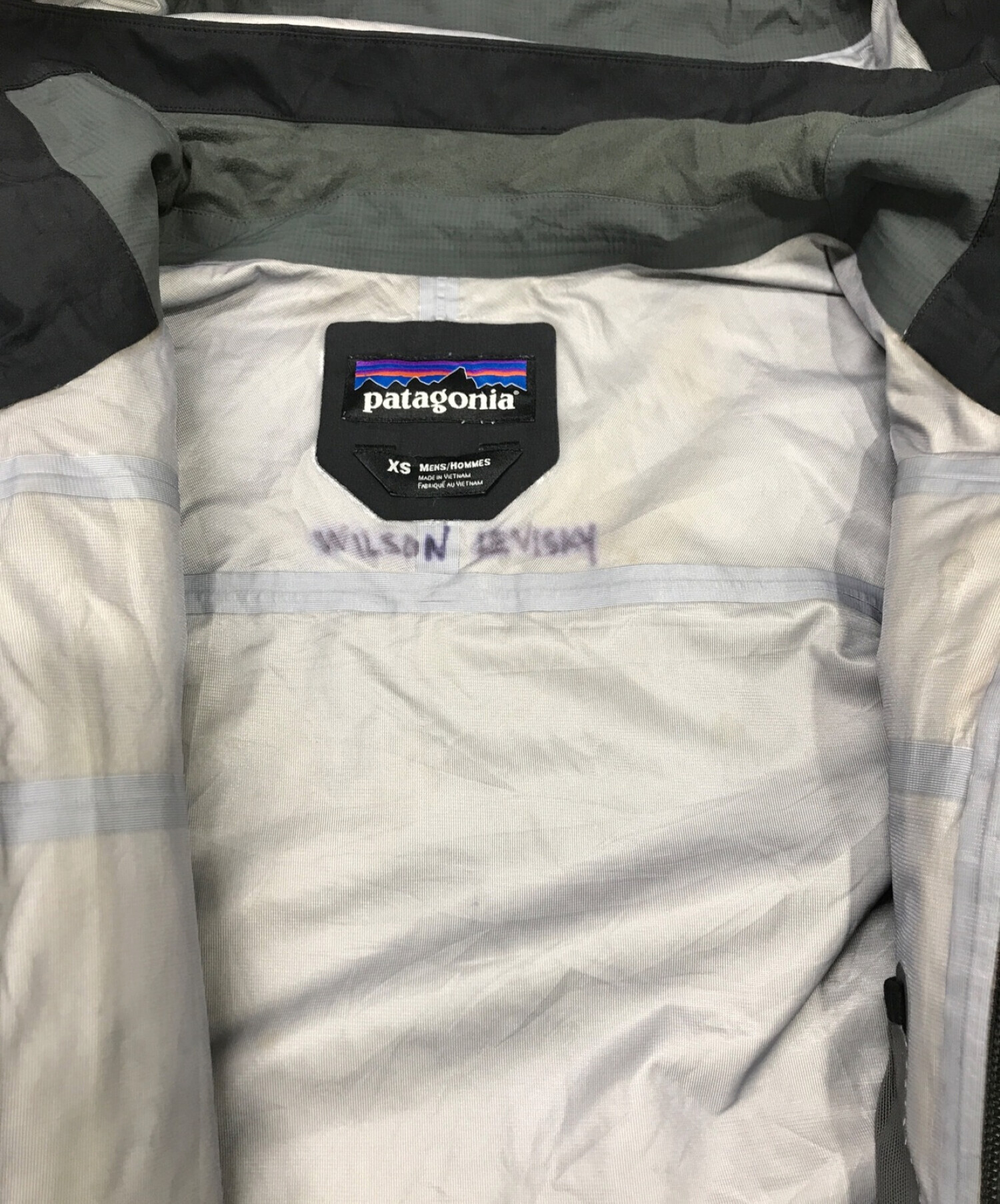 中古・古着通販】Patagonia (パタゴニア) マウンテンパーカー ブラック