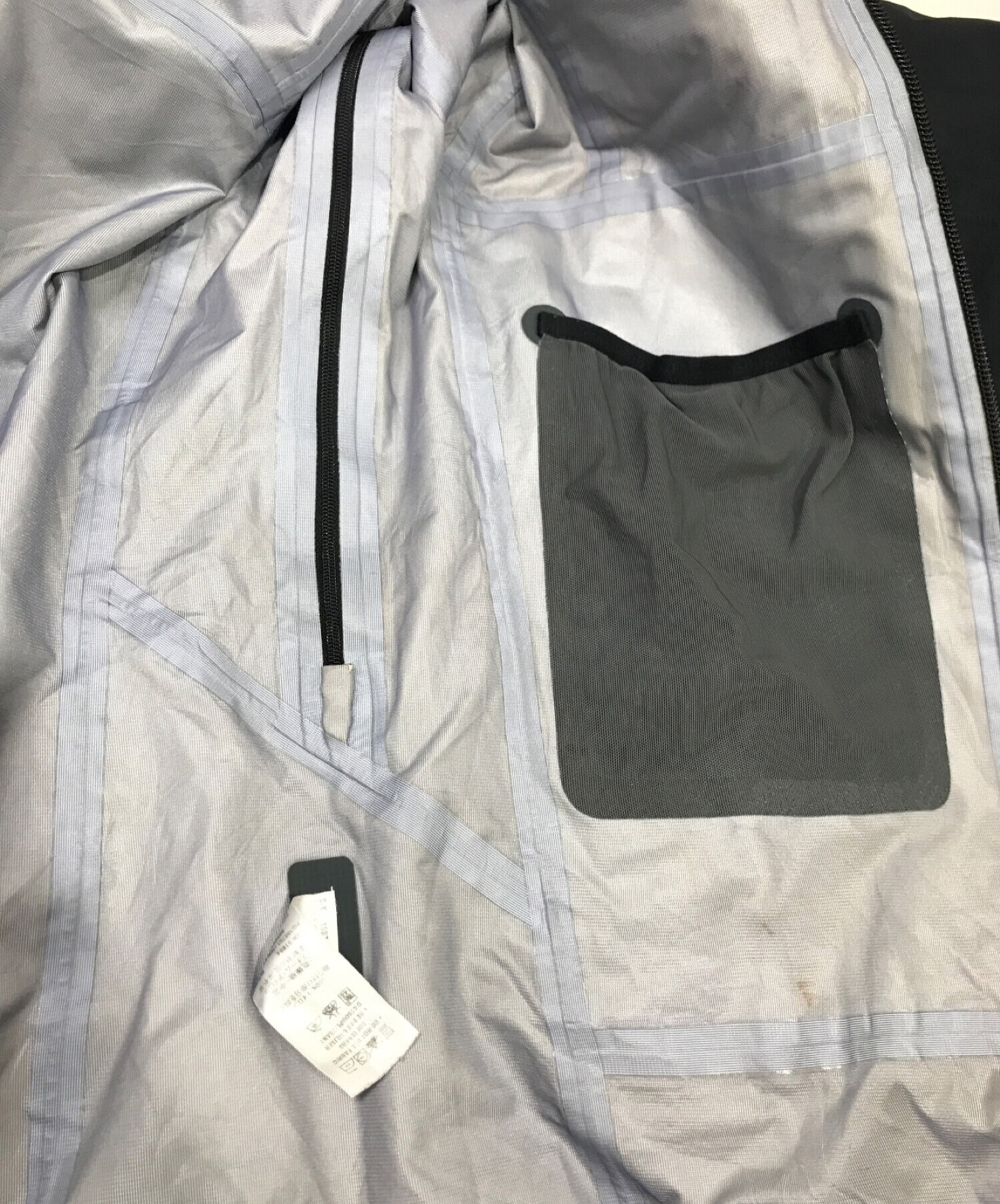 中古・古着通販】Patagonia (パタゴニア) マウンテンパーカー ブラック