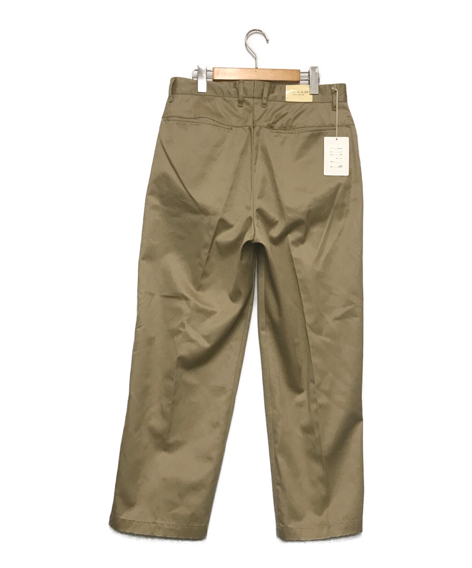 FARAH (ファーラー) Two-tuck Wide Tapered Pants ベージュ サイズ:32