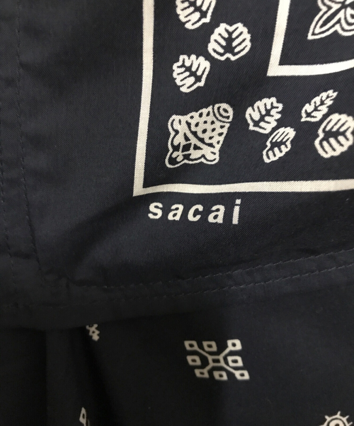 sacai (サカイ) ペイズリー柄アシメントリースカート ネイビー サイズ:2