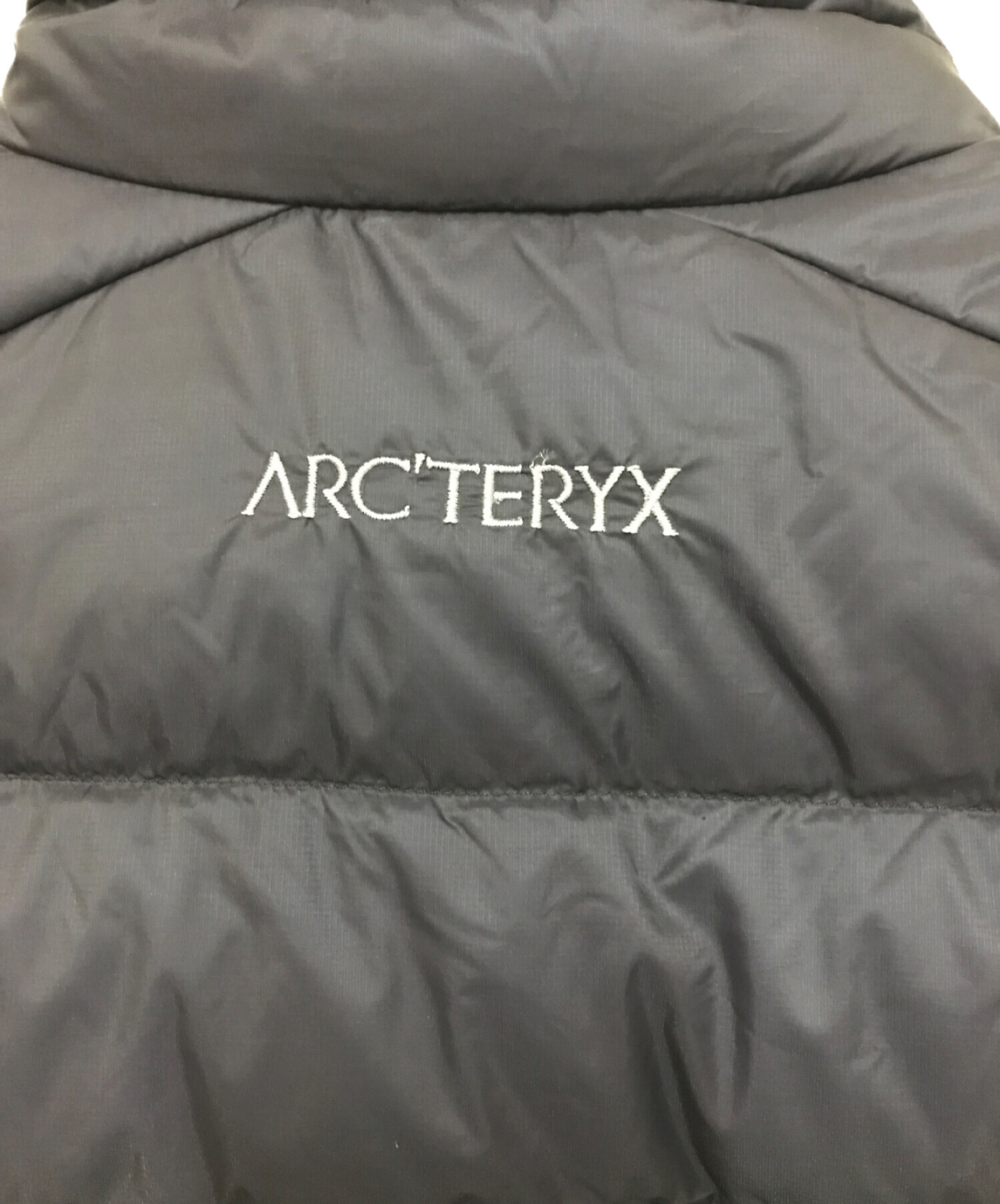 ARC'TERYX (アークテリクス) セリウム ベスト ネイビー サイズ:S