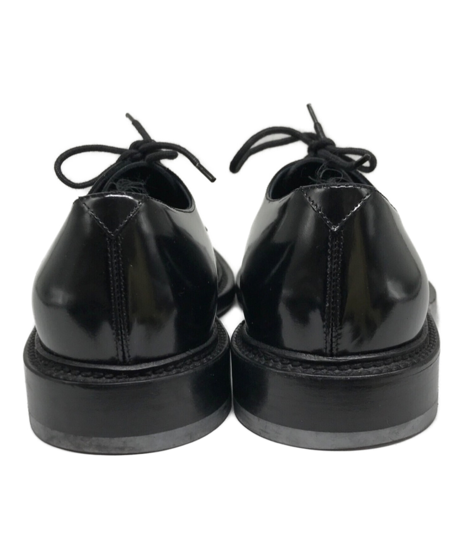 著しく状態の悪い物【新品】SAINT LAURENT プレーントゥ パテント 革靴 38.5