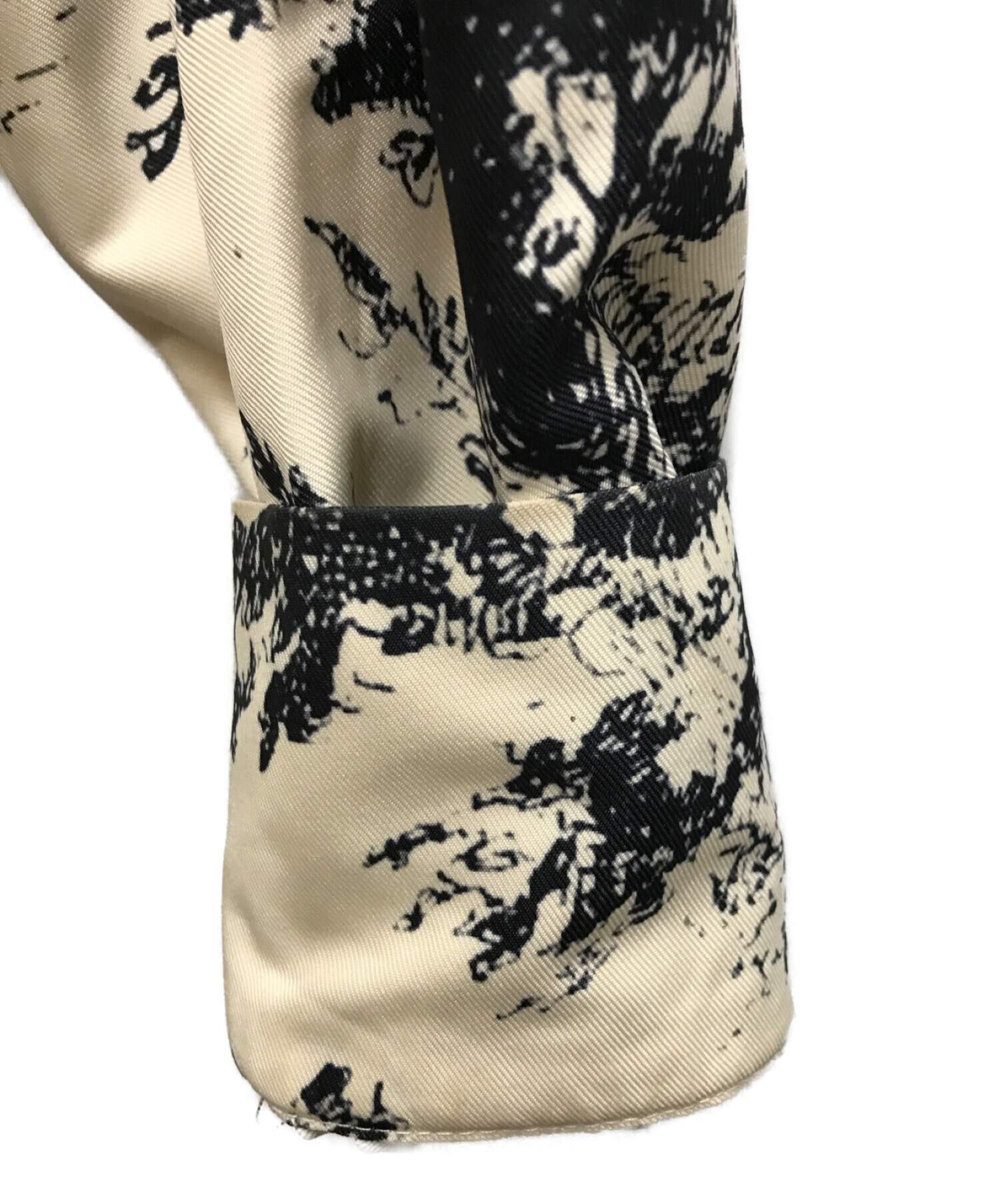 中古・古着通販】JOHN (ジョン) French Scenic Printed Dress ベージュ サイズ:S｜ブランド・古着通販  トレファク公式【TREFAC FASHION】スマホサイト