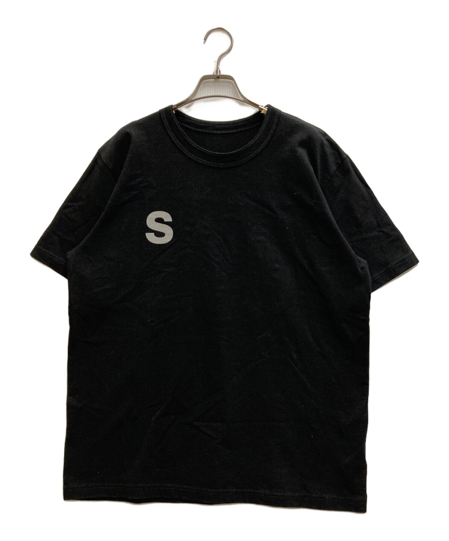 sacai (サカイ) 反転ロゴ半袖Tシャツ ブラック サイズ:4