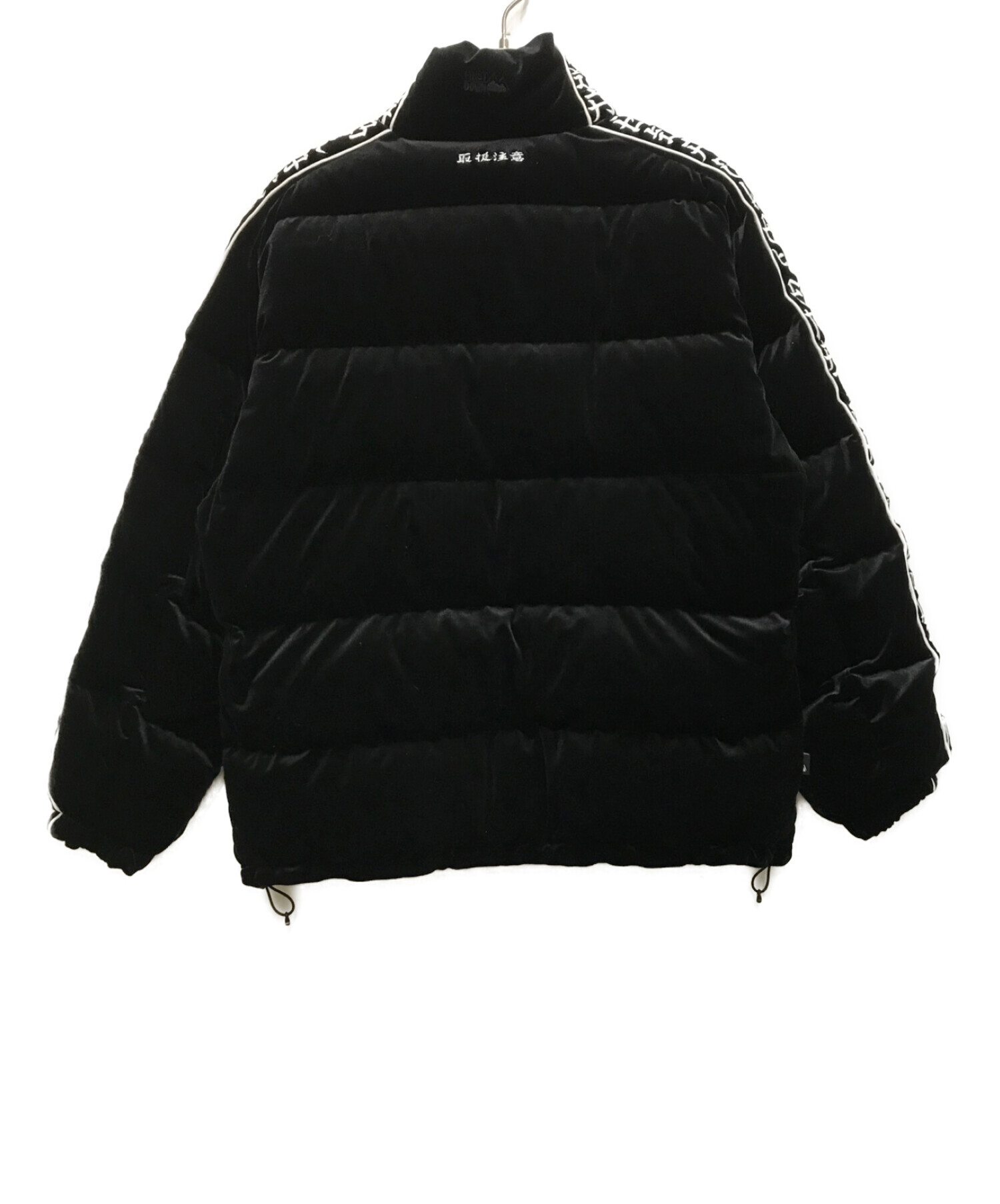 BlackEyePatch (ブラックアイパッチ) FIRST DOWN (ファーストダウン) KANJI TAPED VELOUR PUFFER  JACKET ブラック サイズ:Ⅼ