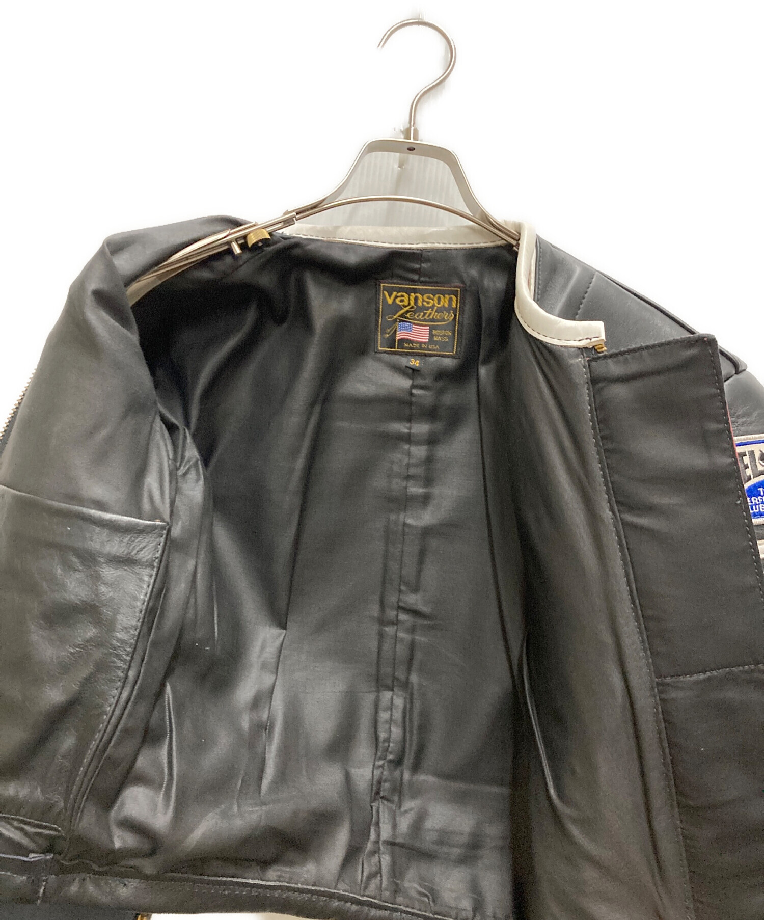 中古・古着通販】VANSON (バンソン) ノーカラーワッペンレザーライダースジャケット ブラック サイズ:34｜ブランド・古着通販  トレファク公式【TREFAC FASHION】スマホサイト