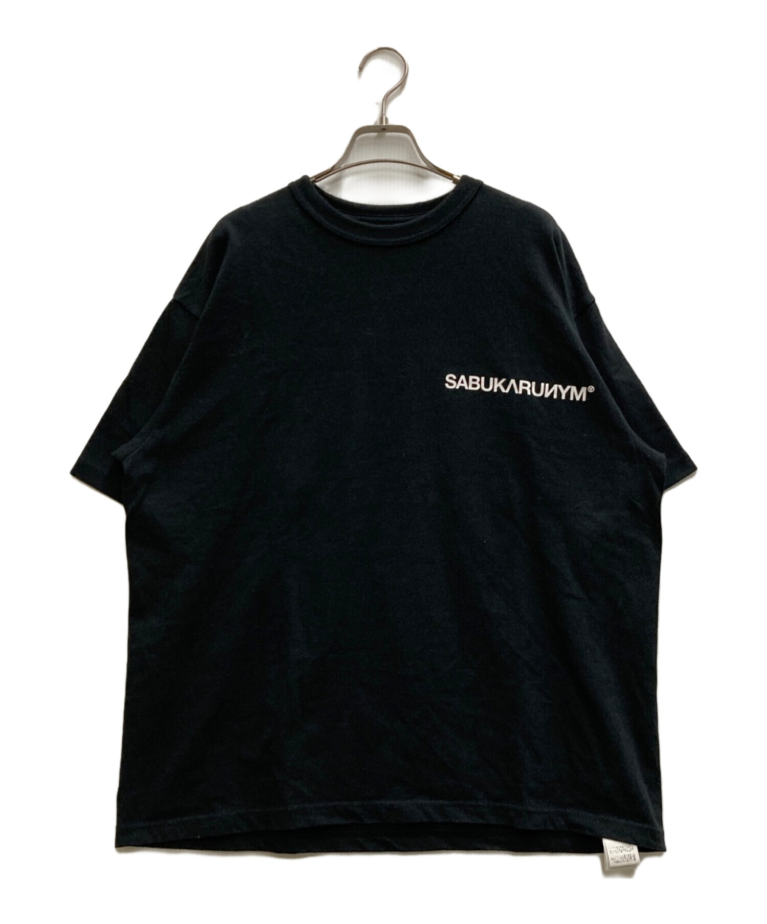 BEAMS T (ビームスティー) sabukaru online ACRONYM (アクロニウム) プリントTシャツ ブラック サイズ:S