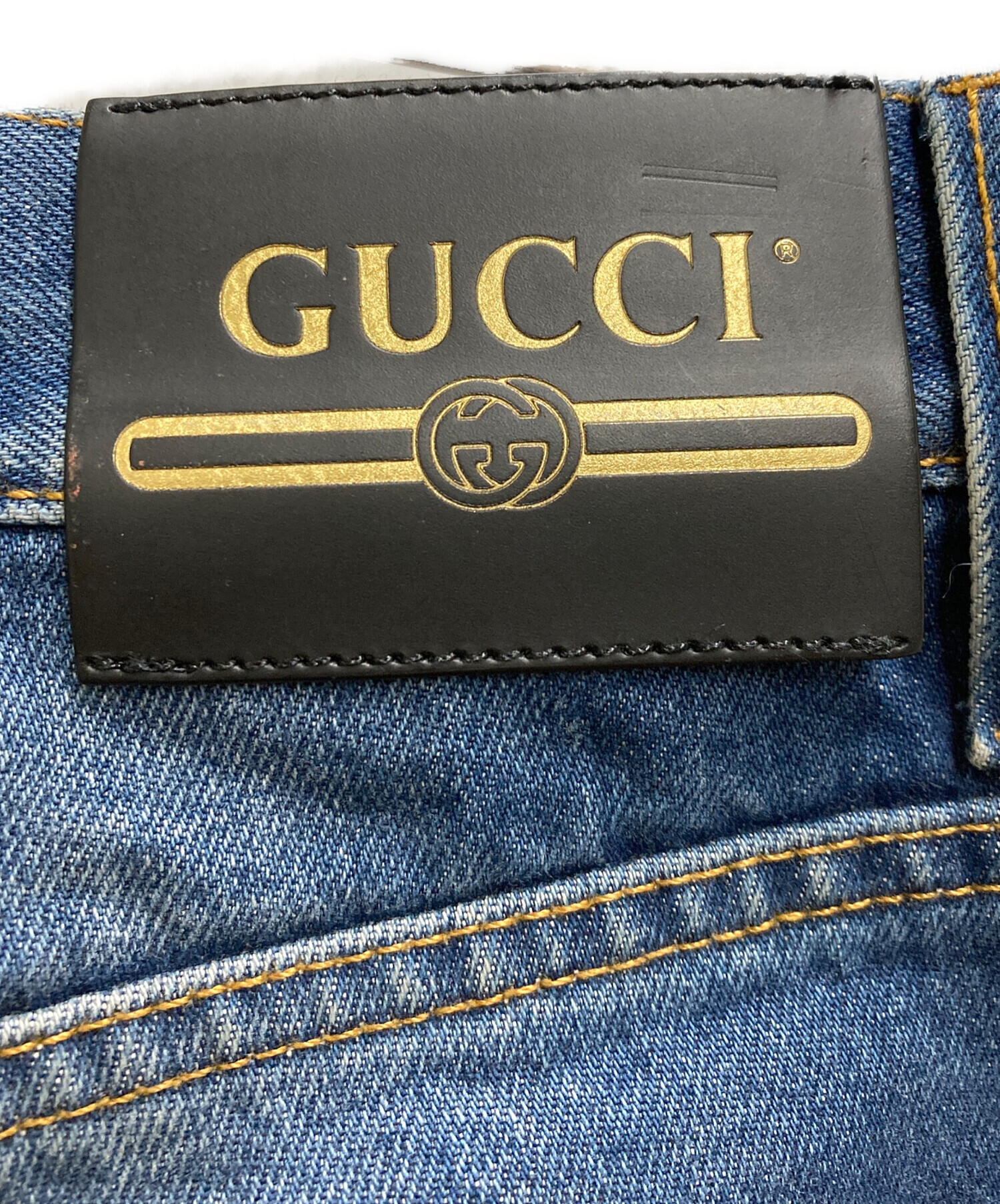 中古・古着通販】GUCCI (グッチ) ロゴパッチウォッシュドフレアデニムパンツ ブルー サイズ:30｜ブランド・古着通販  トレファク公式【TREFAC FASHION】スマホサイト