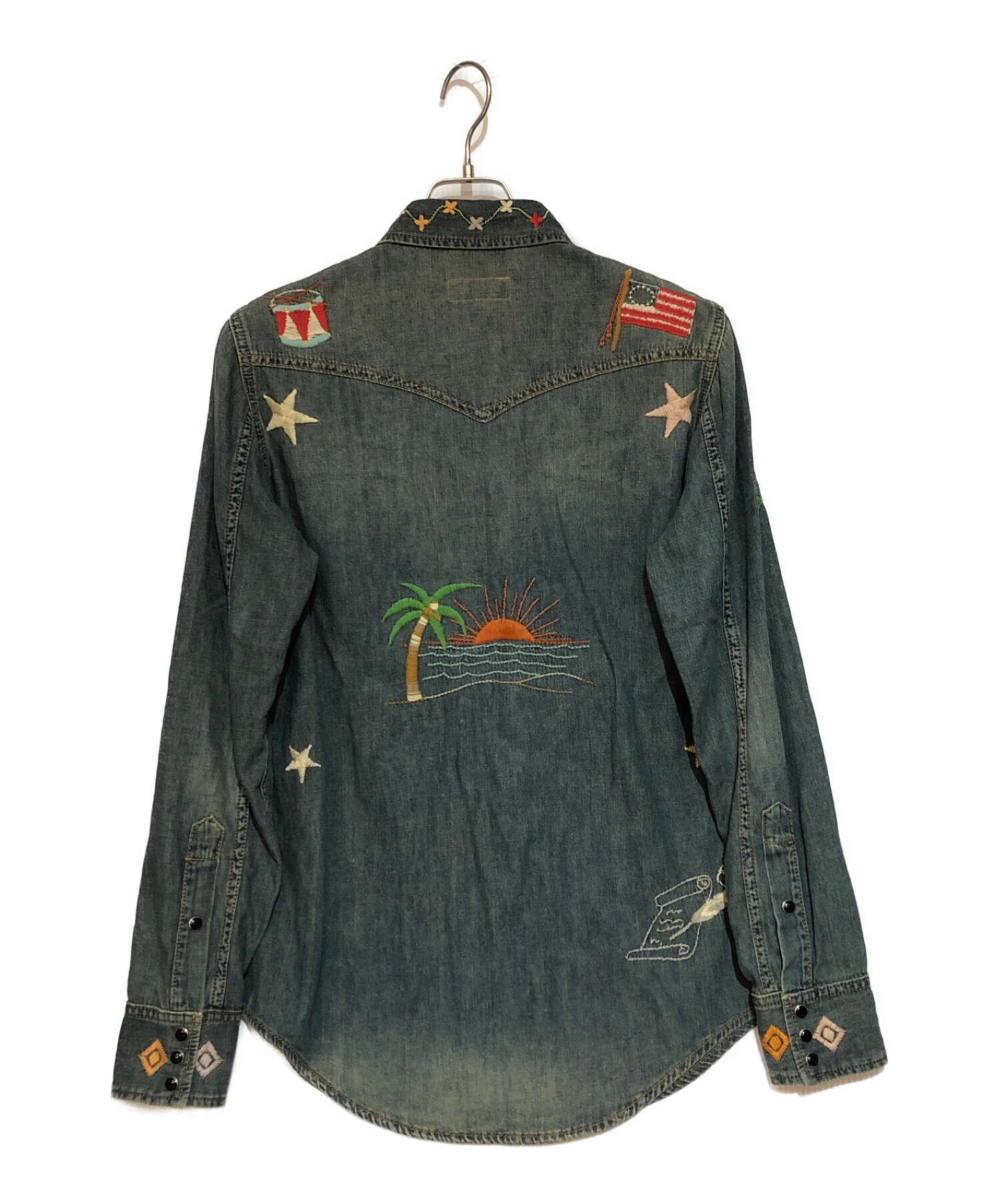 中古・古着通販】Saint Laurent Paris (サンローランパリ) EMBROIDERED DENIM SHIRT 刺繍 デニム ウエスタン シャツ インディゴ サイズ:Ｓ｜ブランド・古着通販 トレファク公式【TREFAC FASHION】スマホサイト