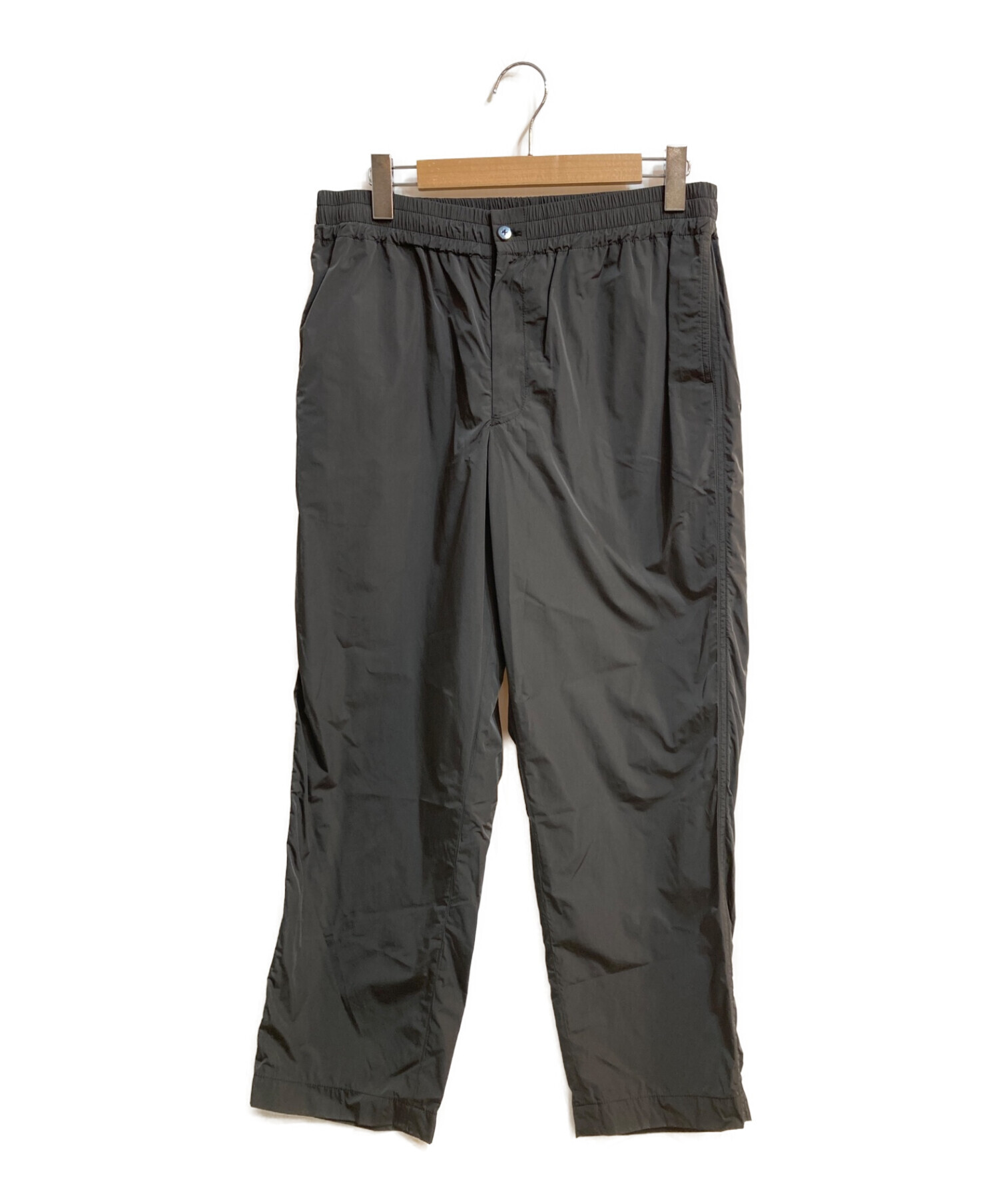 AUBETT (オーベット) CUBE TEX NYLON ERASTIC TAPERED PANTS グレー サイズ:5