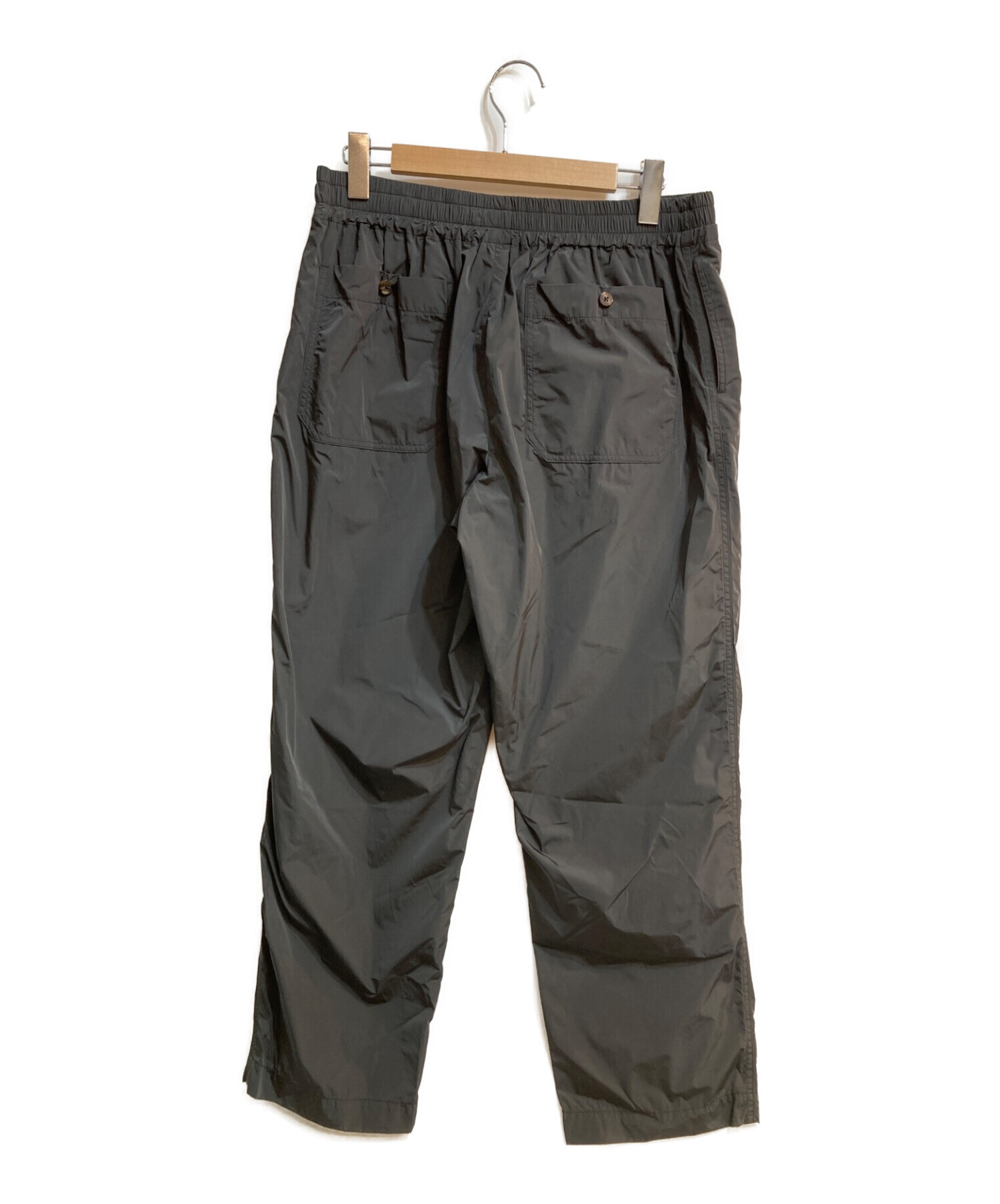 AUBETT (オーベット) CUBE TEX NYLON ERASTIC TAPERED PANTS グレー サイズ:5