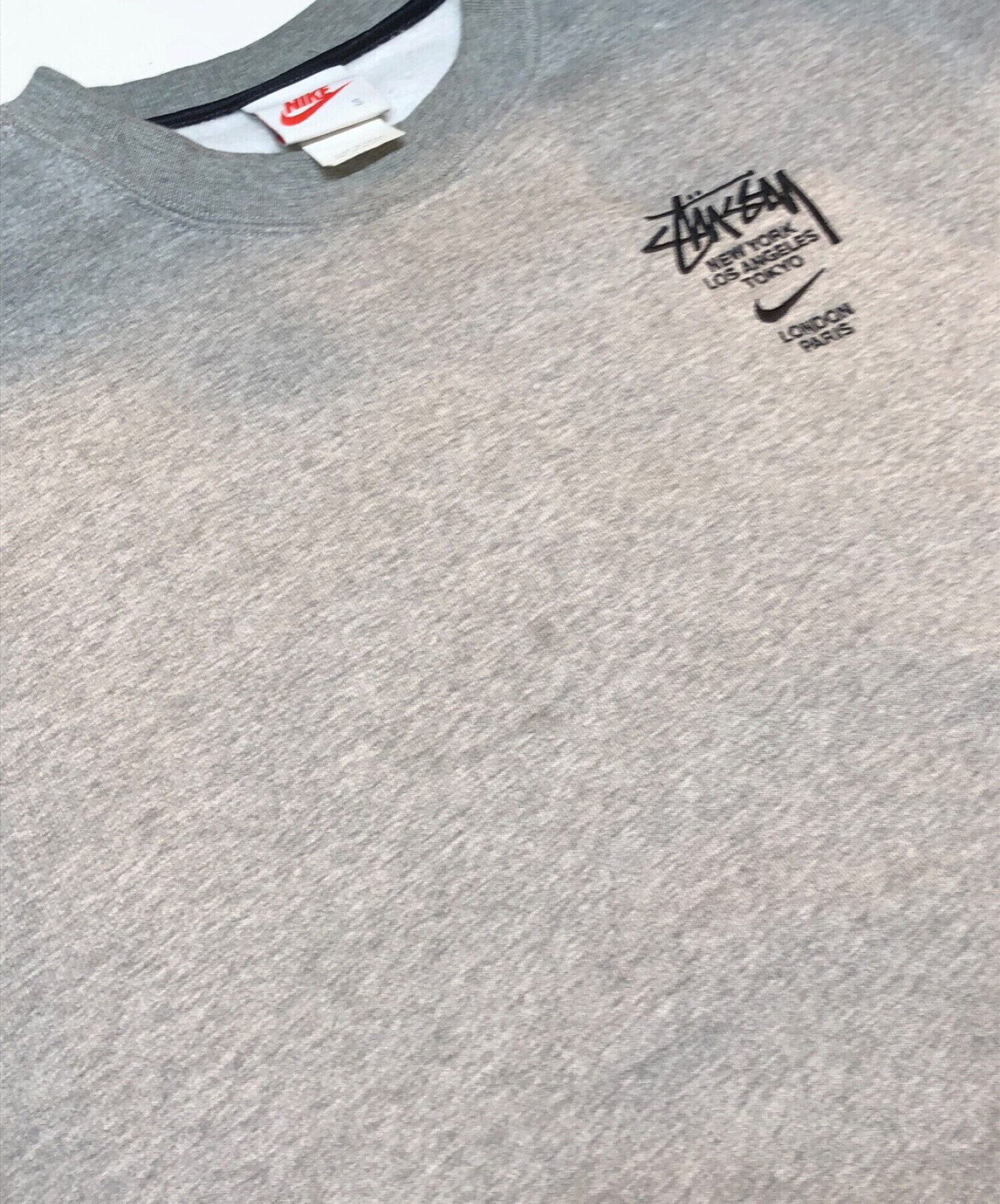 NIKE (ナイキ) stussy (ステューシー) International Crewneck スウェット グレー サイズ:S