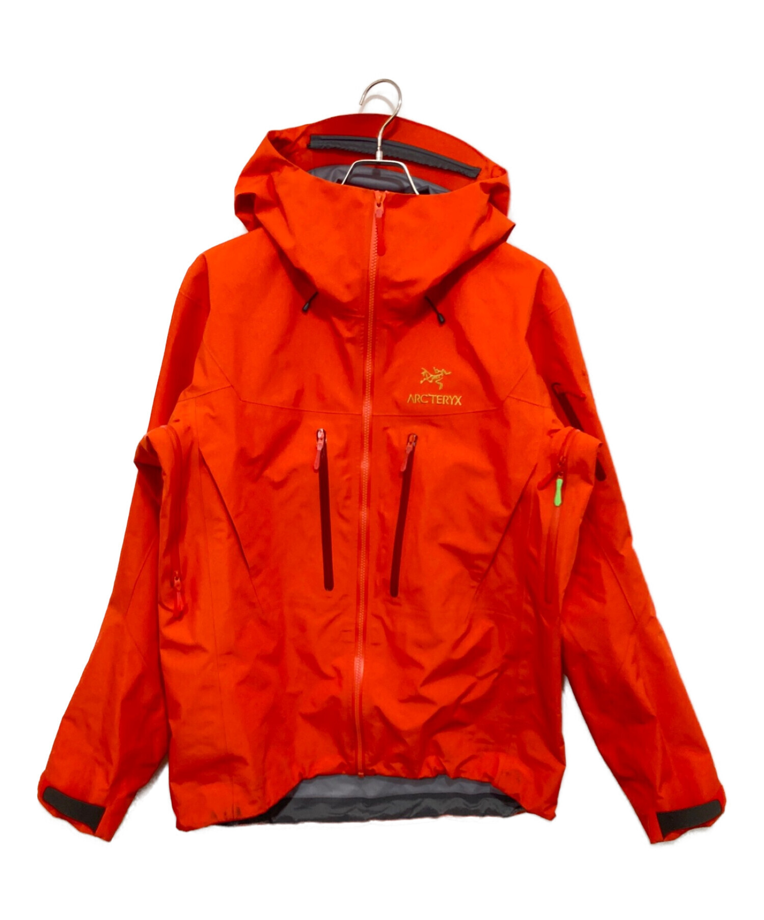 ARC'TERYX (アークテリクス) Alpha SV Jacket オレンジ サイズ:M