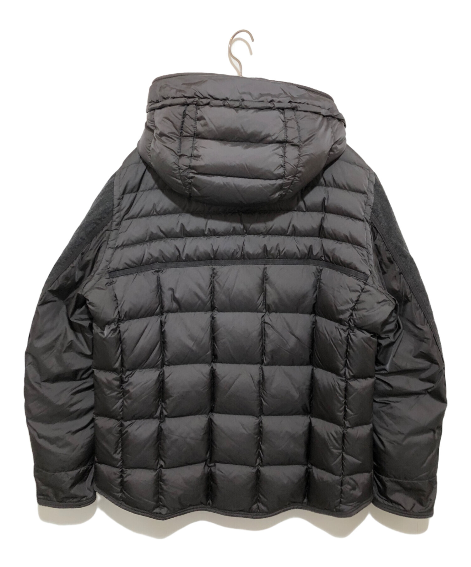 MONCLER (モンクレール) RYAN GIUBBOTTO ダウンジャケット グレー サイズ:6