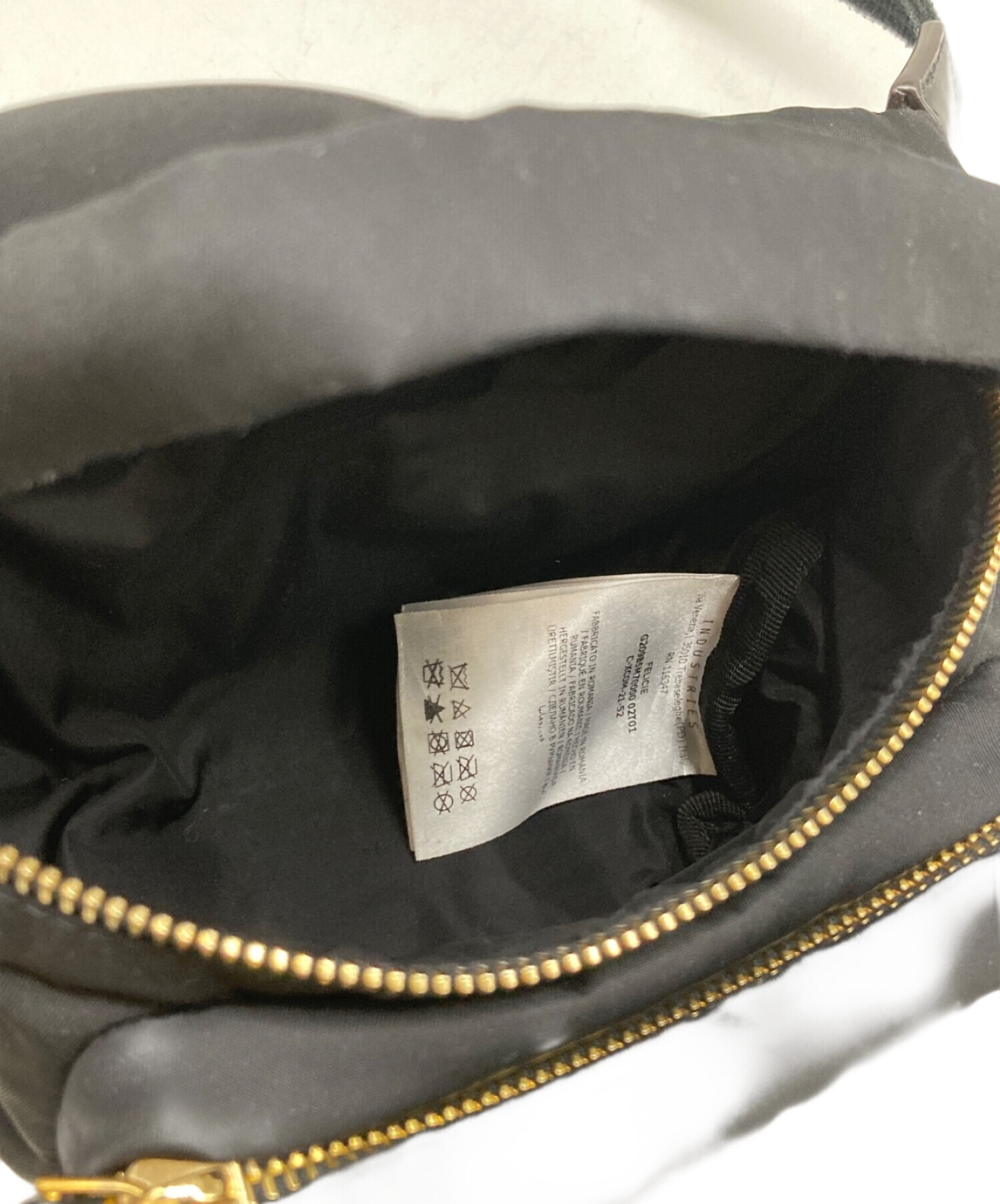 中古・古着通販】MONCLER (モンクレール) クロスボディバッグ ブラック｜ブランド・古着通販 トレファク公式【TREFAC  FASHION】スマホサイト