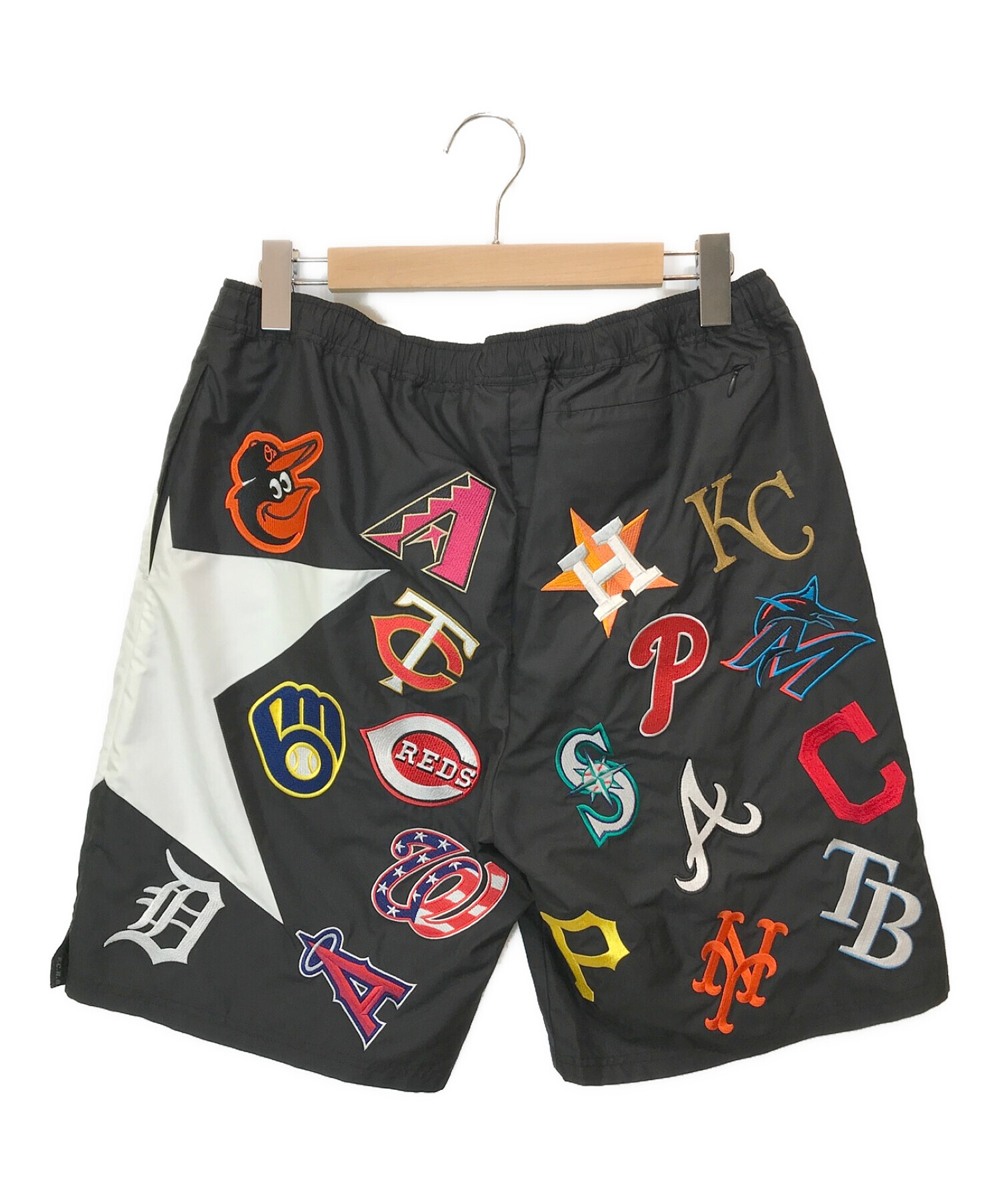 F.C.R.B. (エフシーレアルブリストル) MLB TOUR ALL TEAM BIG STAR SHORTS ブラック サイズ:XL