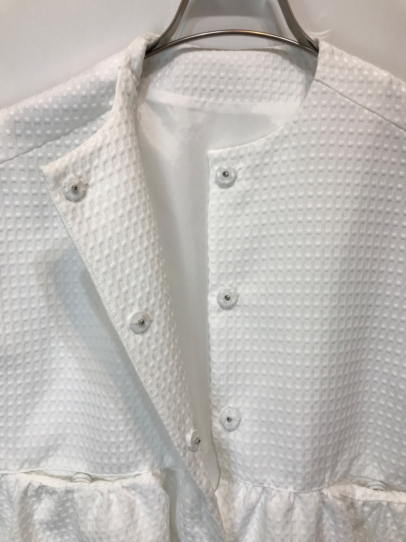 中古・古着通販】ELLA (エラ) doby cloth frill vest ホワイト サイズ