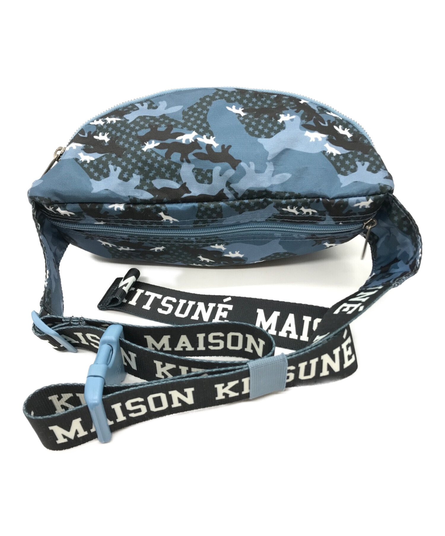 EASTPAK (イーストパック) maison kitsune (メゾンキツネ) ボディーバッグ ブルー サイズ:-