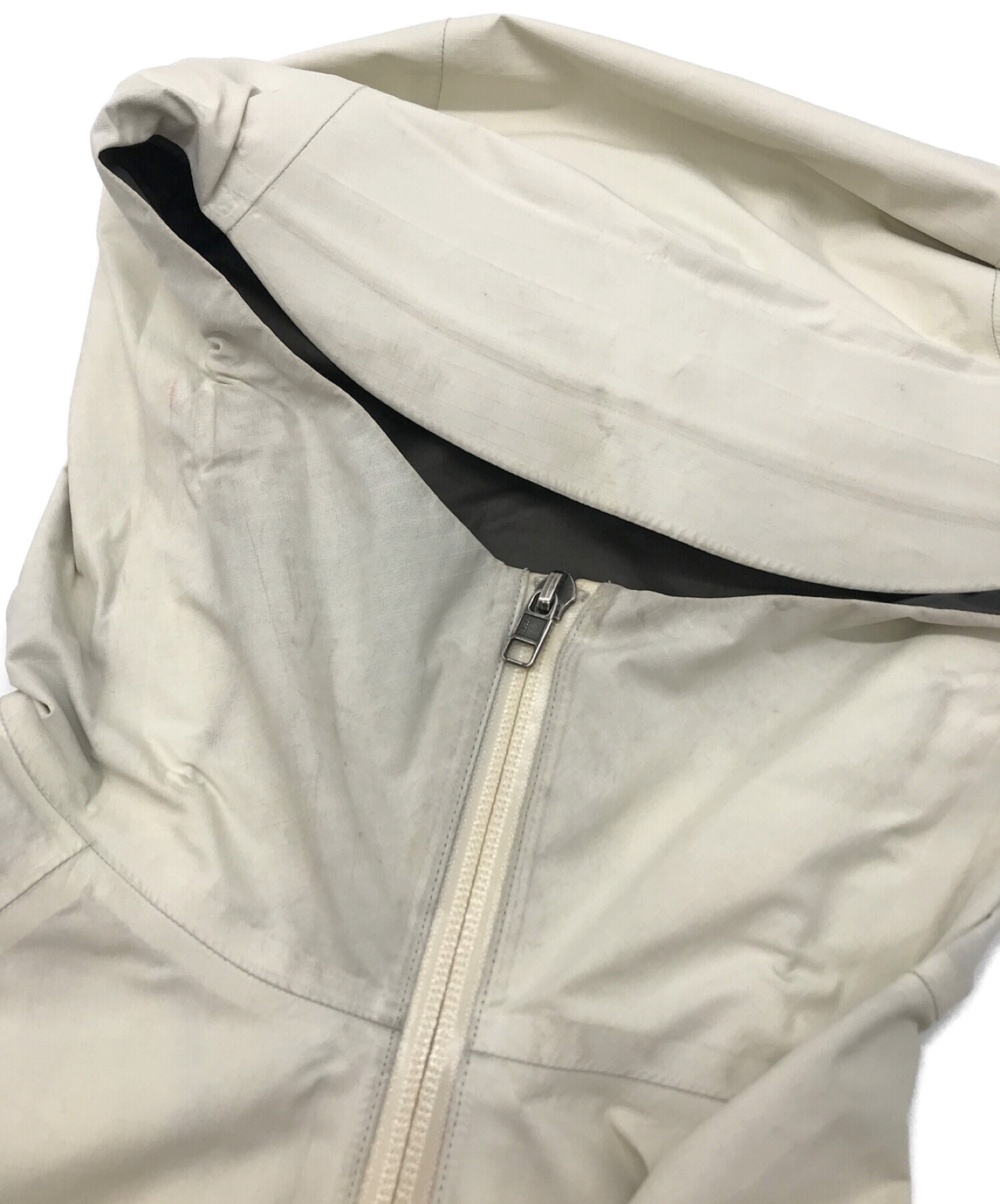 ARC'TERYX (アークテリクス) BETA SL JACKET ホワイト サイズ:S