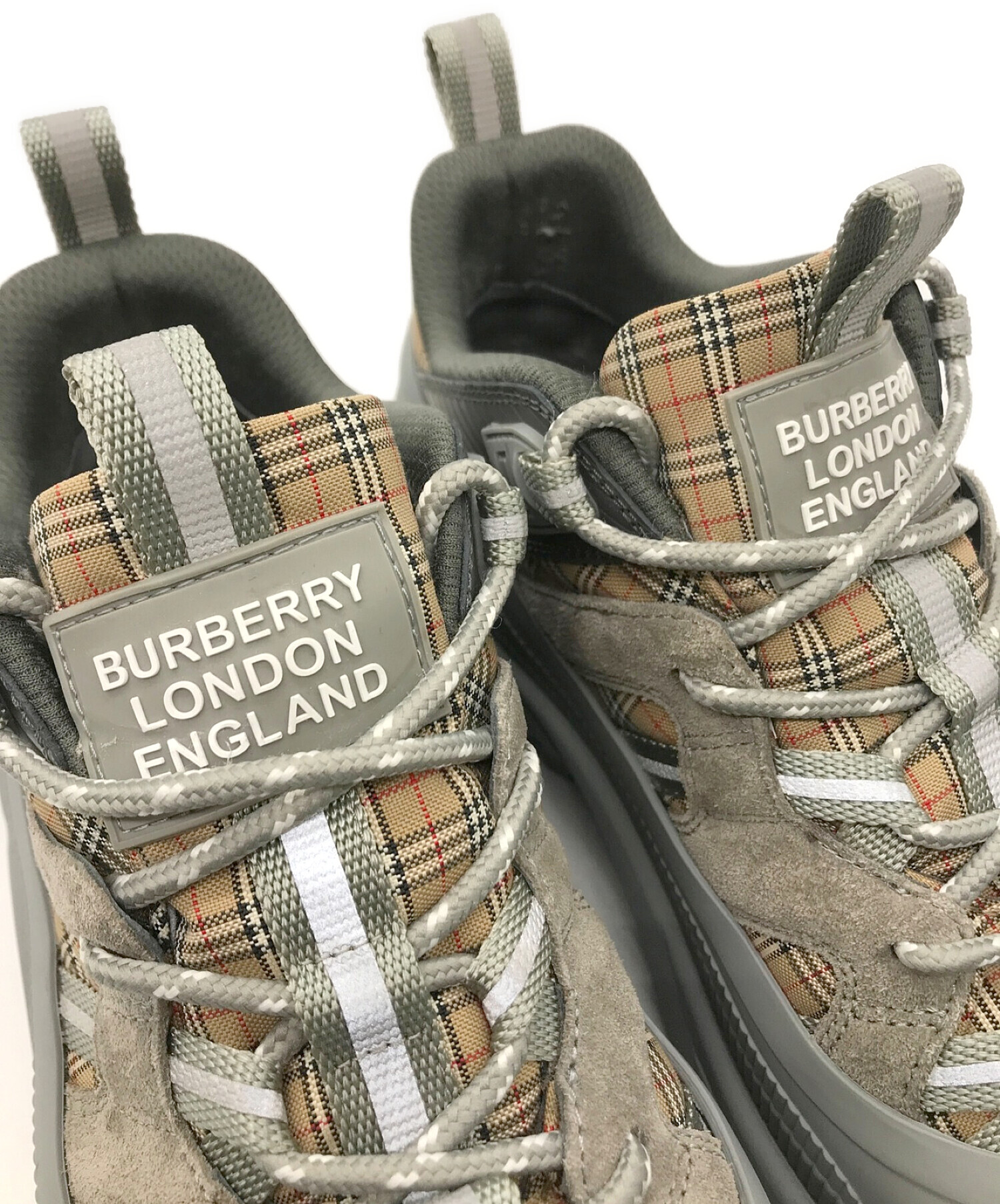 中古・古着通販】BURBERRY LONDON (バーバリー ロンドン) ARTHUR SNEAKER グレー×ブラウン サイズ:40｜ブランド・古着通販  トレファク公式【TREFAC FASHION】スマホサイト