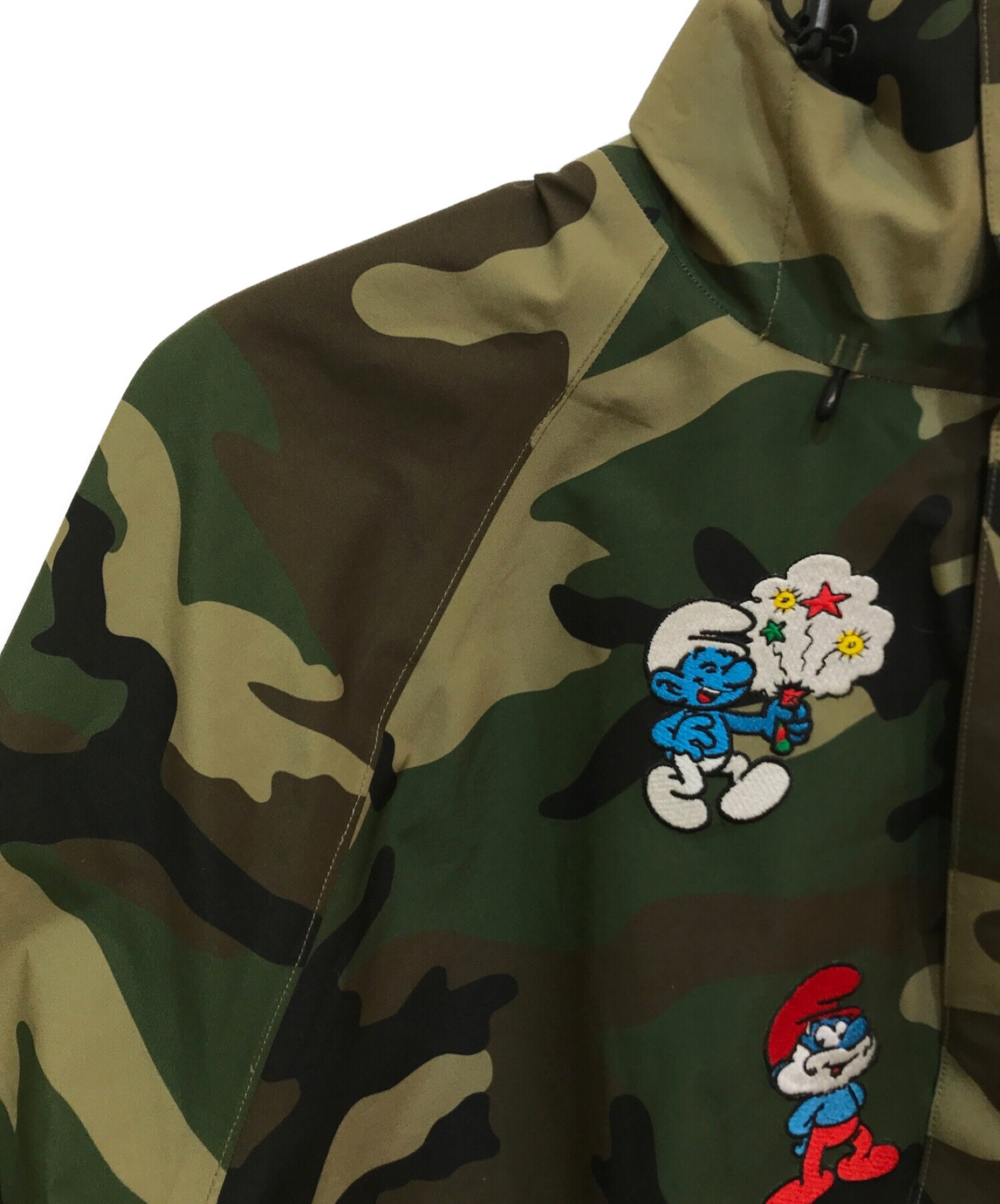 SUPREME (シュプリーム) Smurfs (スマーフ) GORE-TEX Shell Jacket ウッドランドカモ サイズ:XL