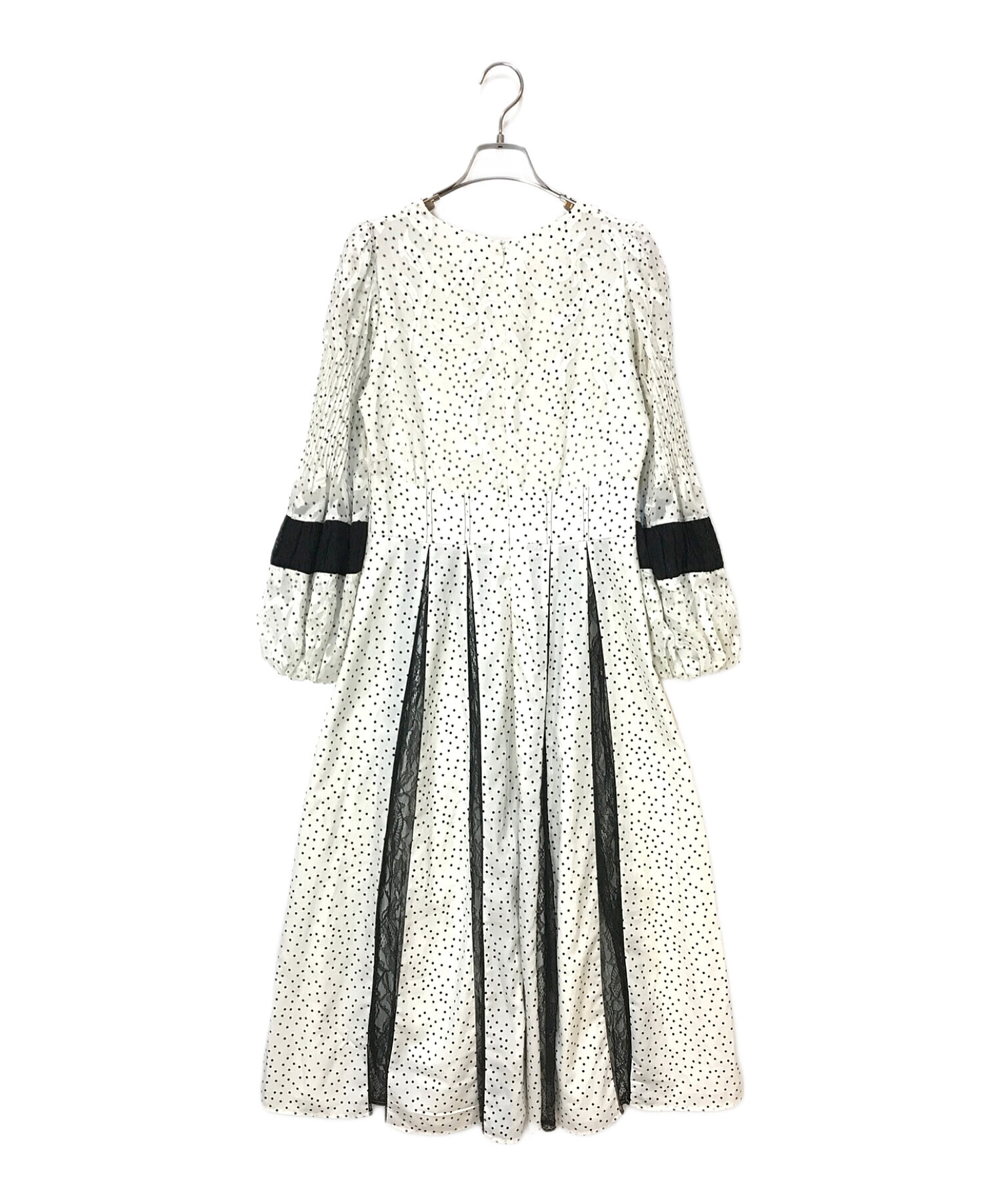 中古・古着通販】HER LIP TO (ハーリップトゥ) Lace-Trimmed Pin Dot Dress ホワイト×ブラック  サイズ:M｜ブランド・古着通販 トレファク公式【TREFAC FASHION】スマホサイト