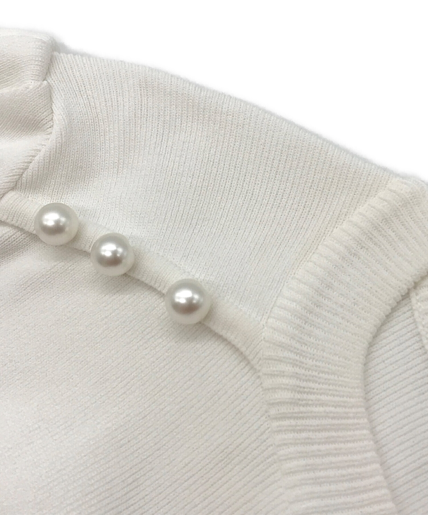 BORDERS at BALCONY (ボーダーズアットバルコニー) PEARL ROUND NECK TOP ホワイト サイズ:38